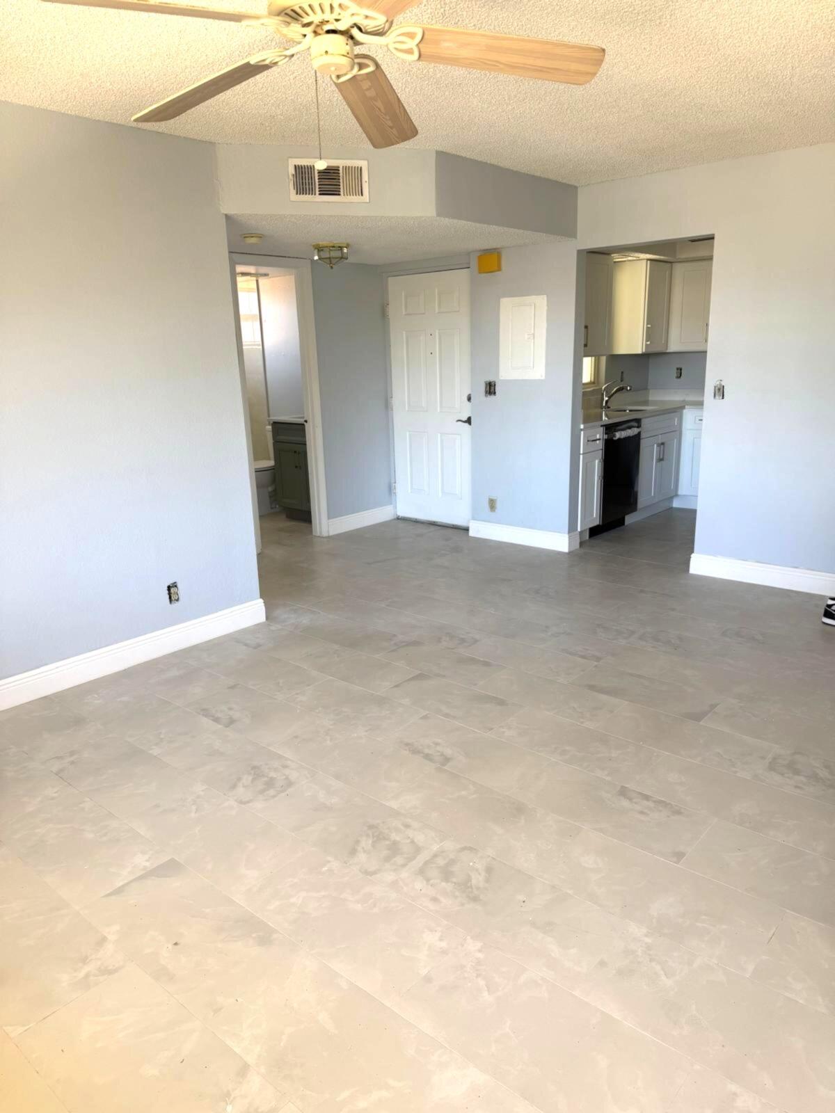 MIDPORT PLACE II, A CONDOMINIUM - Residential Lease