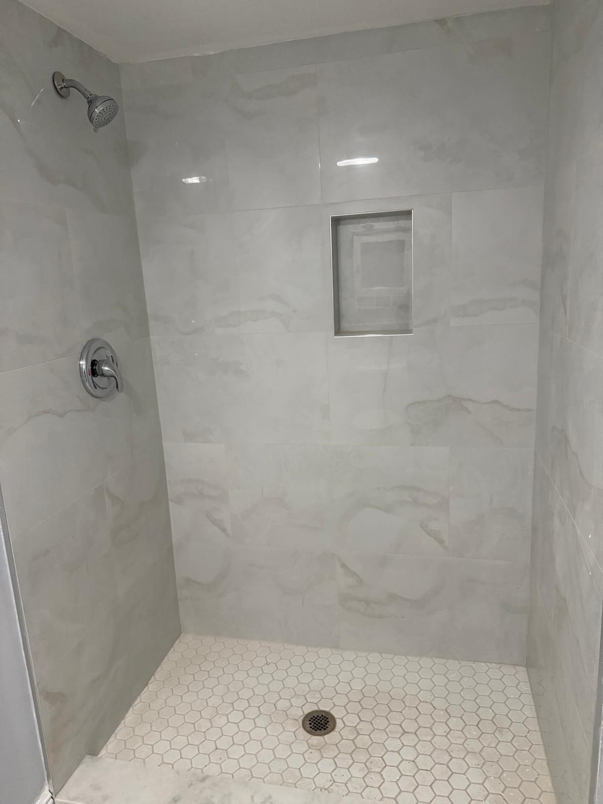 MIDPORT PLACE II, A CONDOMINIUM - Residential Lease