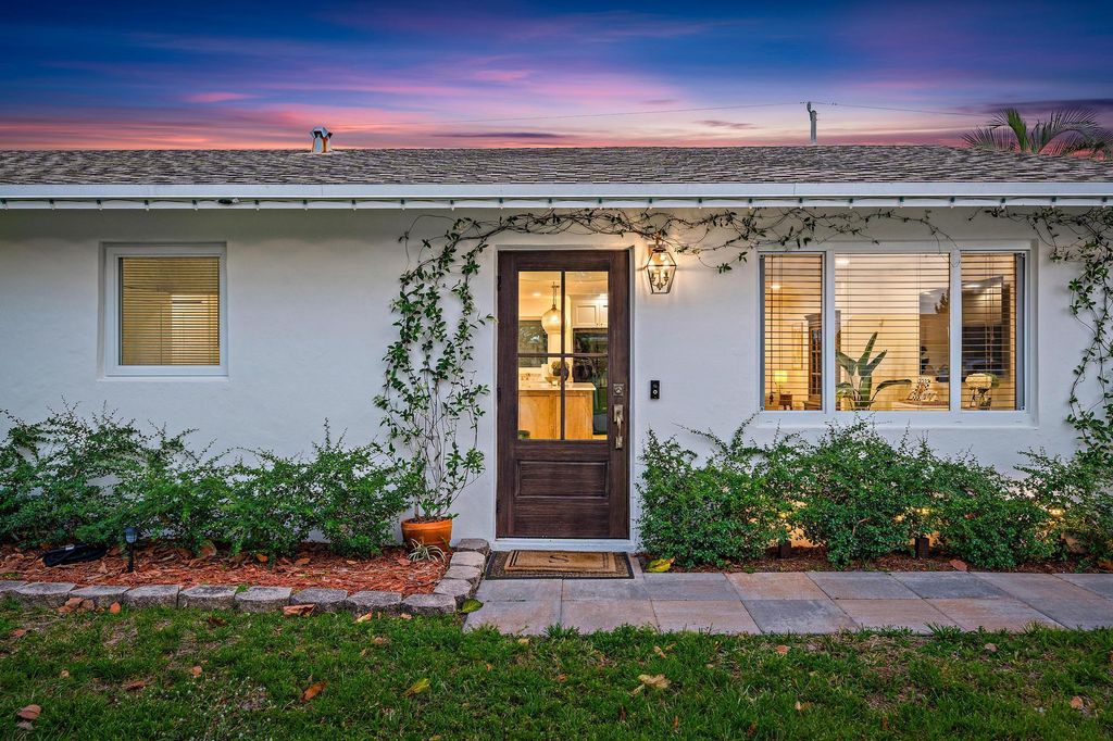 Photo of 4358 Birdwood Street, Palm Beach Gardens, FL 33410 (MLS # R11076659)