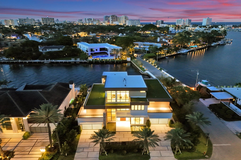 Photo of 23 ISLA BAHIA Drive, Fort Lauderdale, FL 33316 (MLS # B26062680)