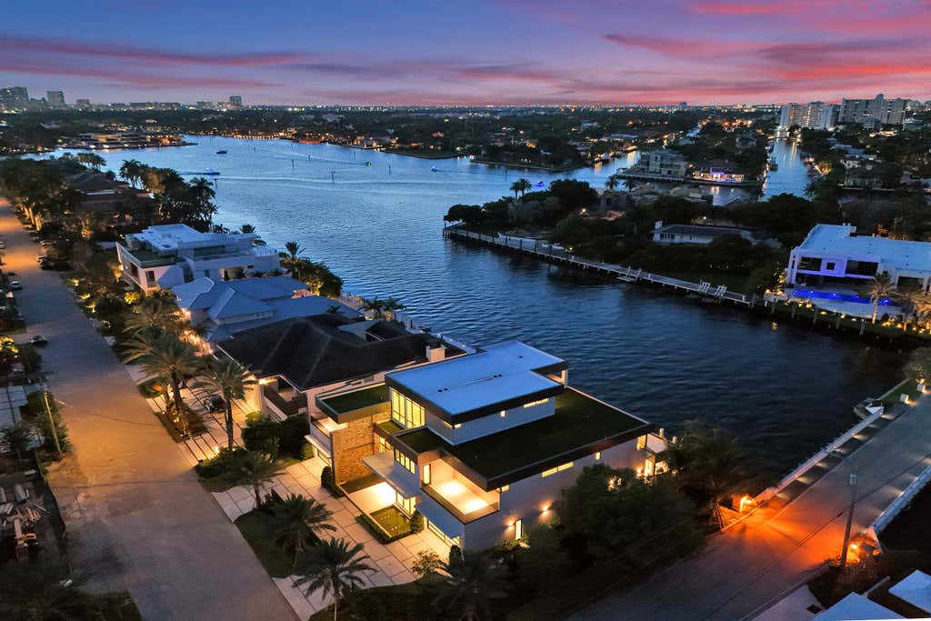 Photo of 23 ISLA BAHIA Drive, Fort Lauderdale, FL 33316 (MLS # B26062680)