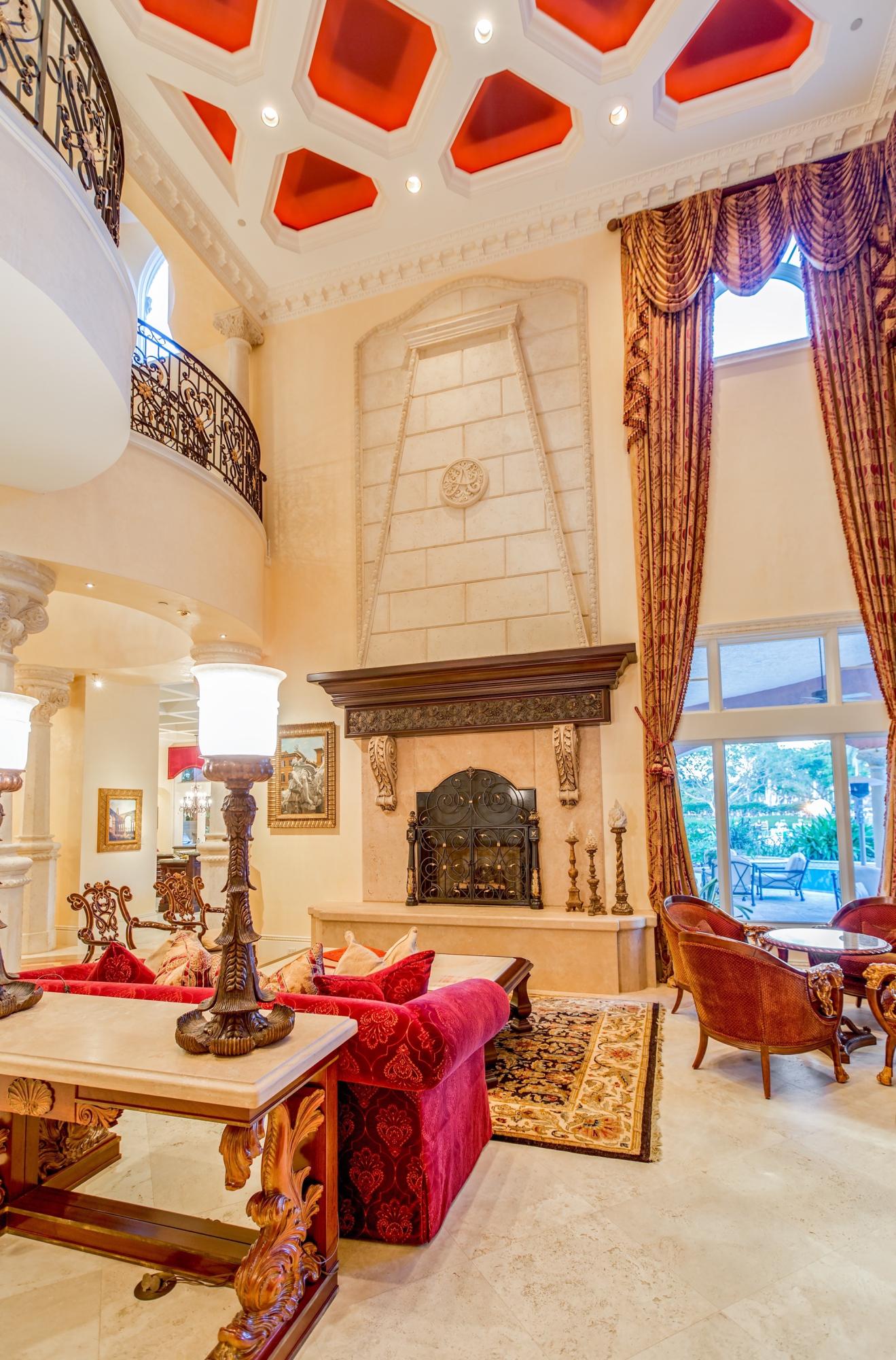 MIZNER LAKE ESTATES - Residential