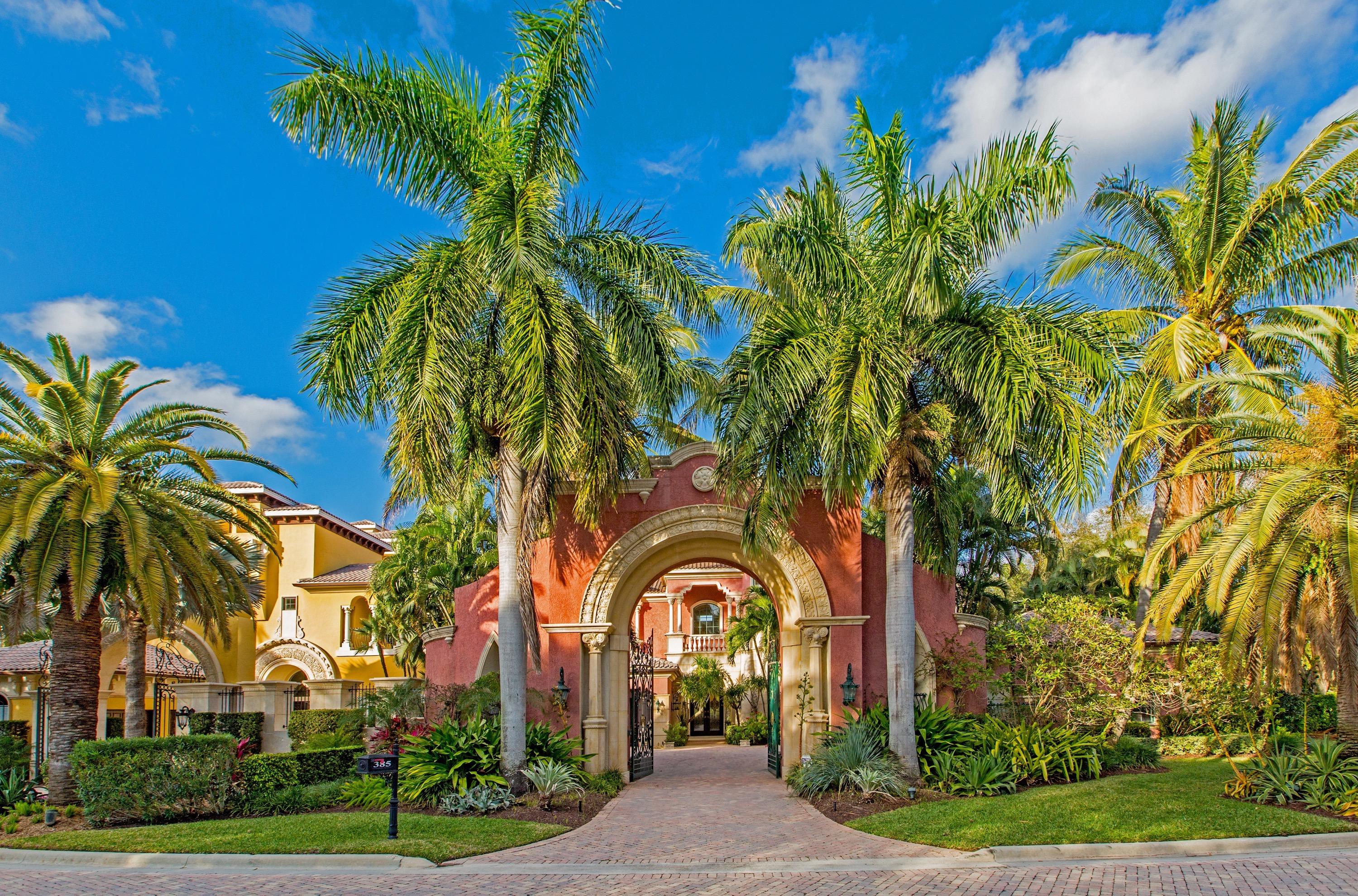 MIZNER LAKE ESTATES - Residential