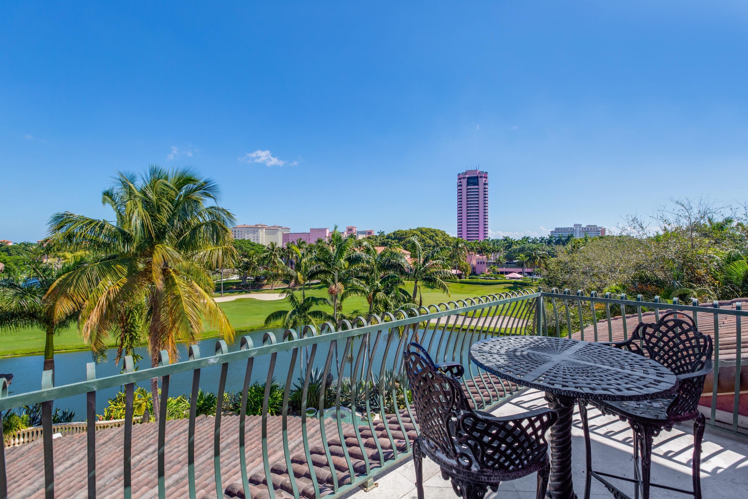 MIZNER LAKE ESTATES - Residential