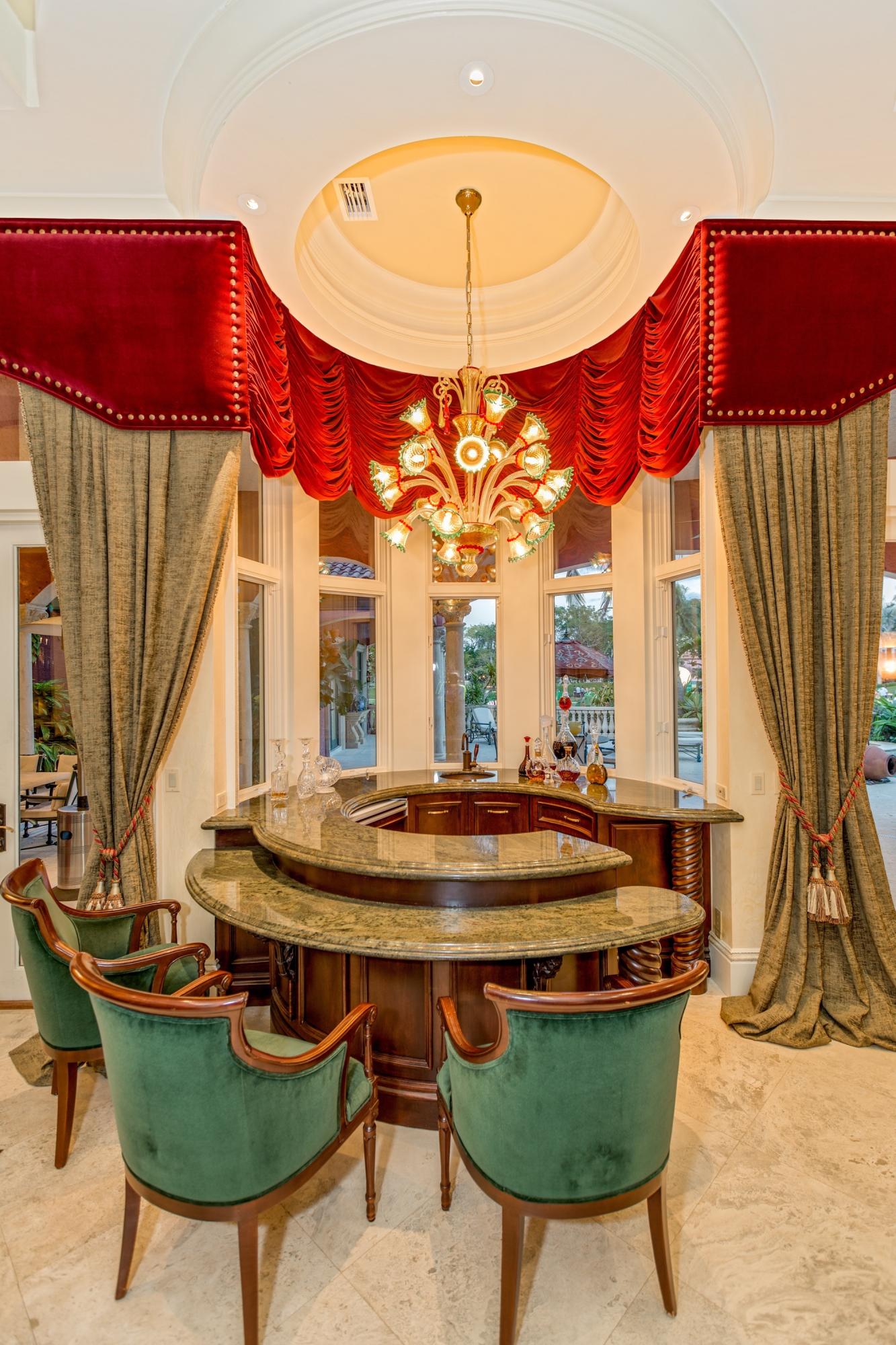 MIZNER LAKE ESTATES - Residential