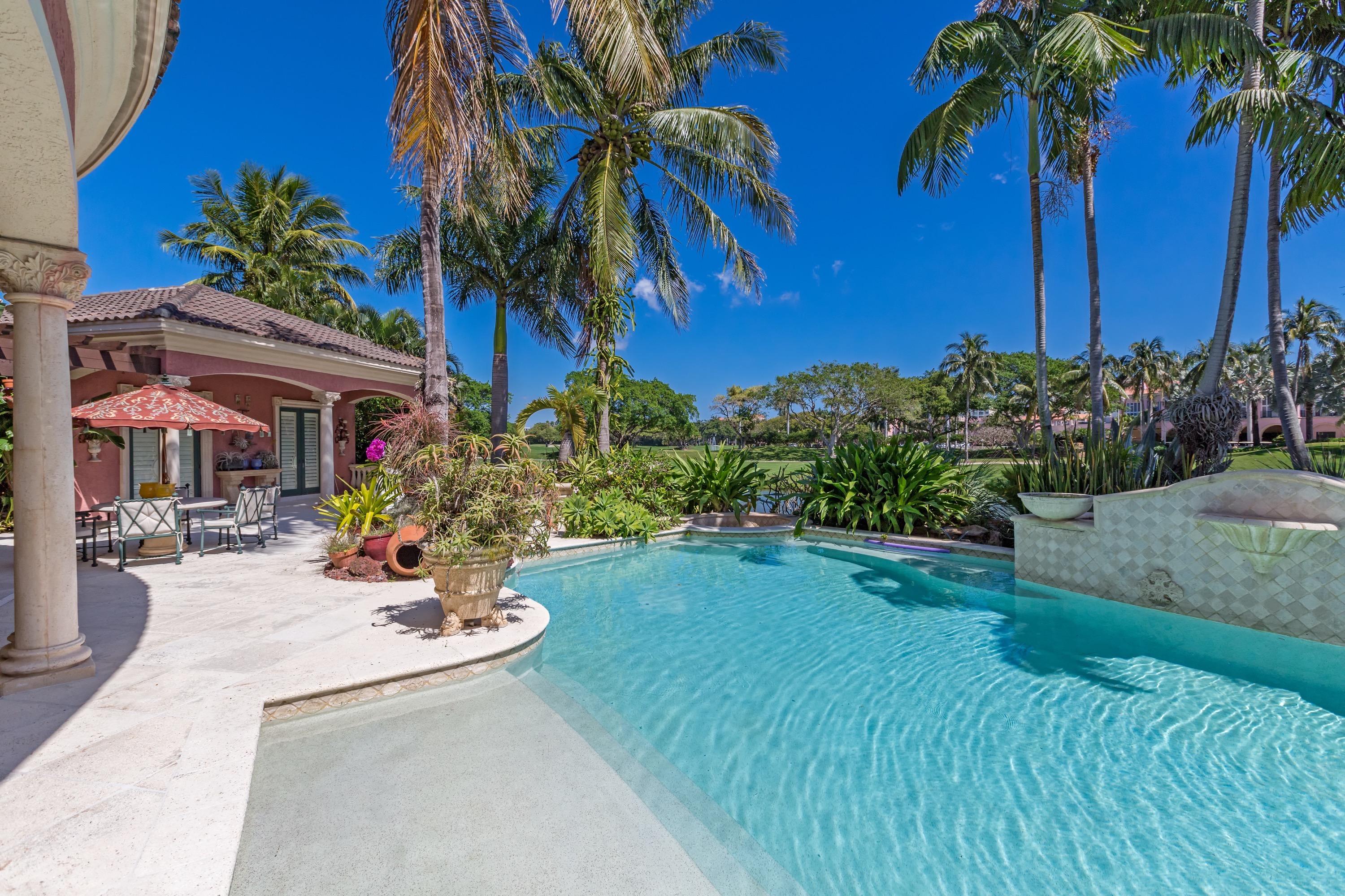 MIZNER LAKE ESTATES - Residential