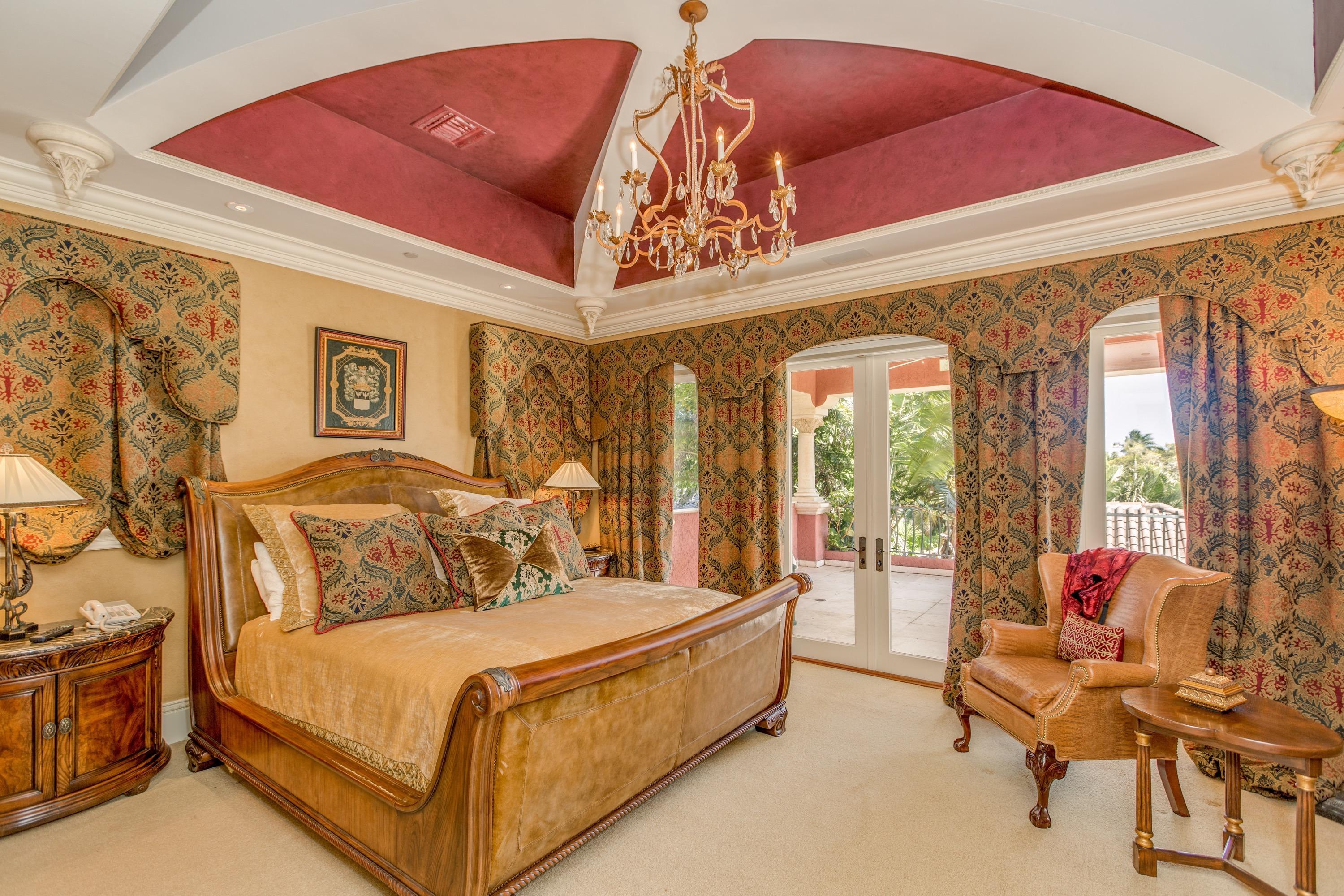 MIZNER LAKE ESTATES - Residential