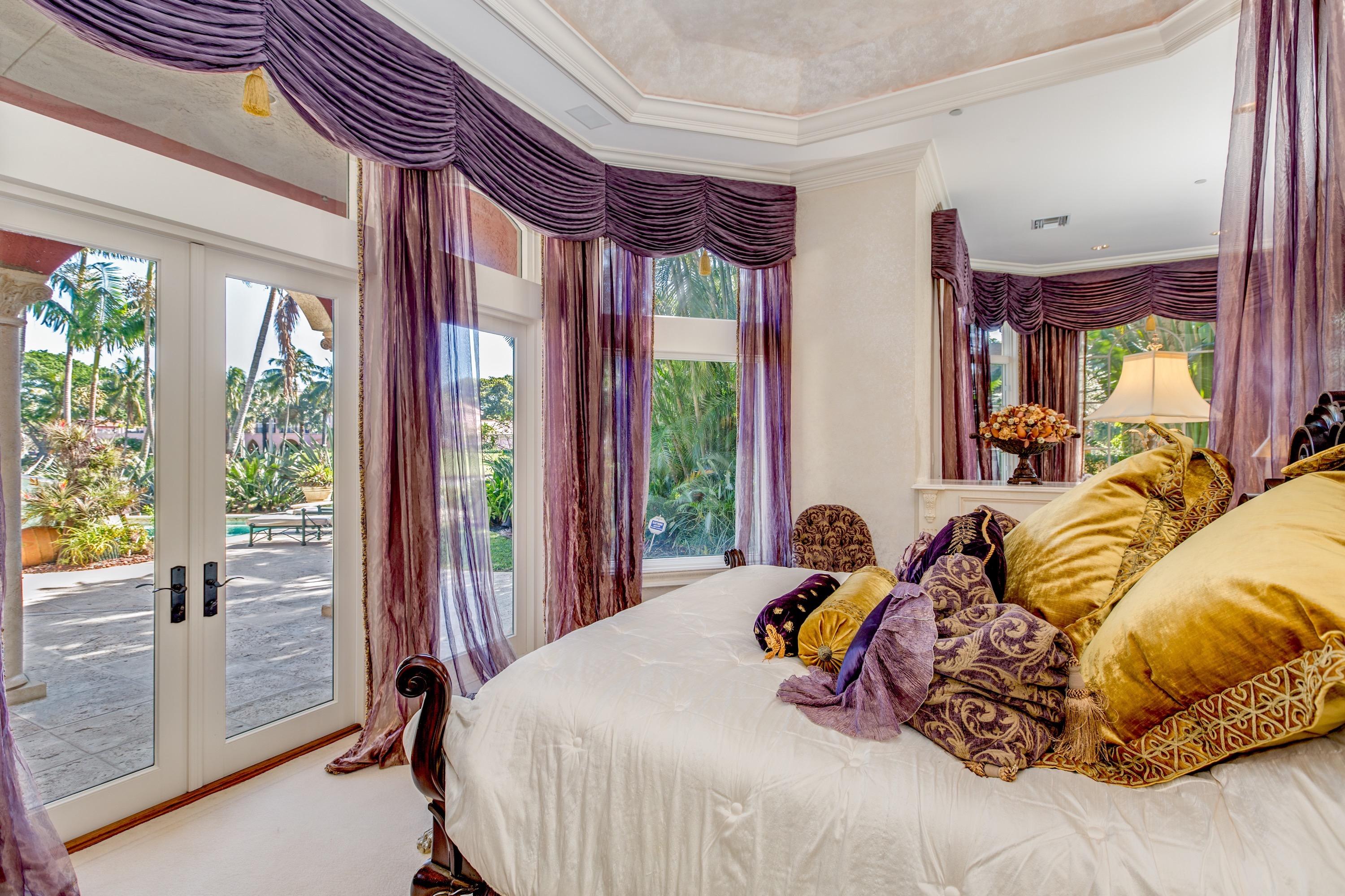 MIZNER LAKE ESTATES - Residential