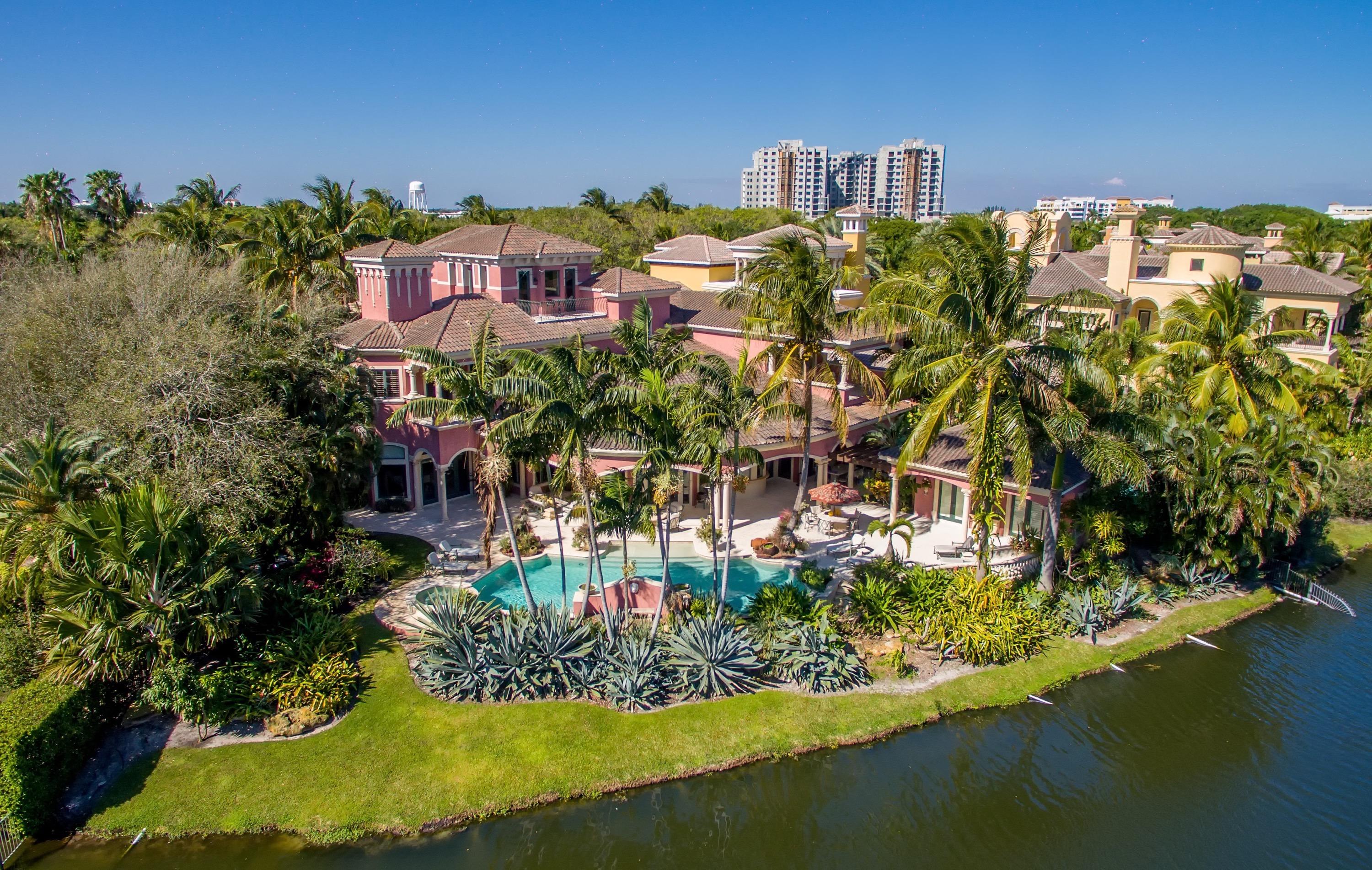 MIZNER LAKE ESTATES - Residential