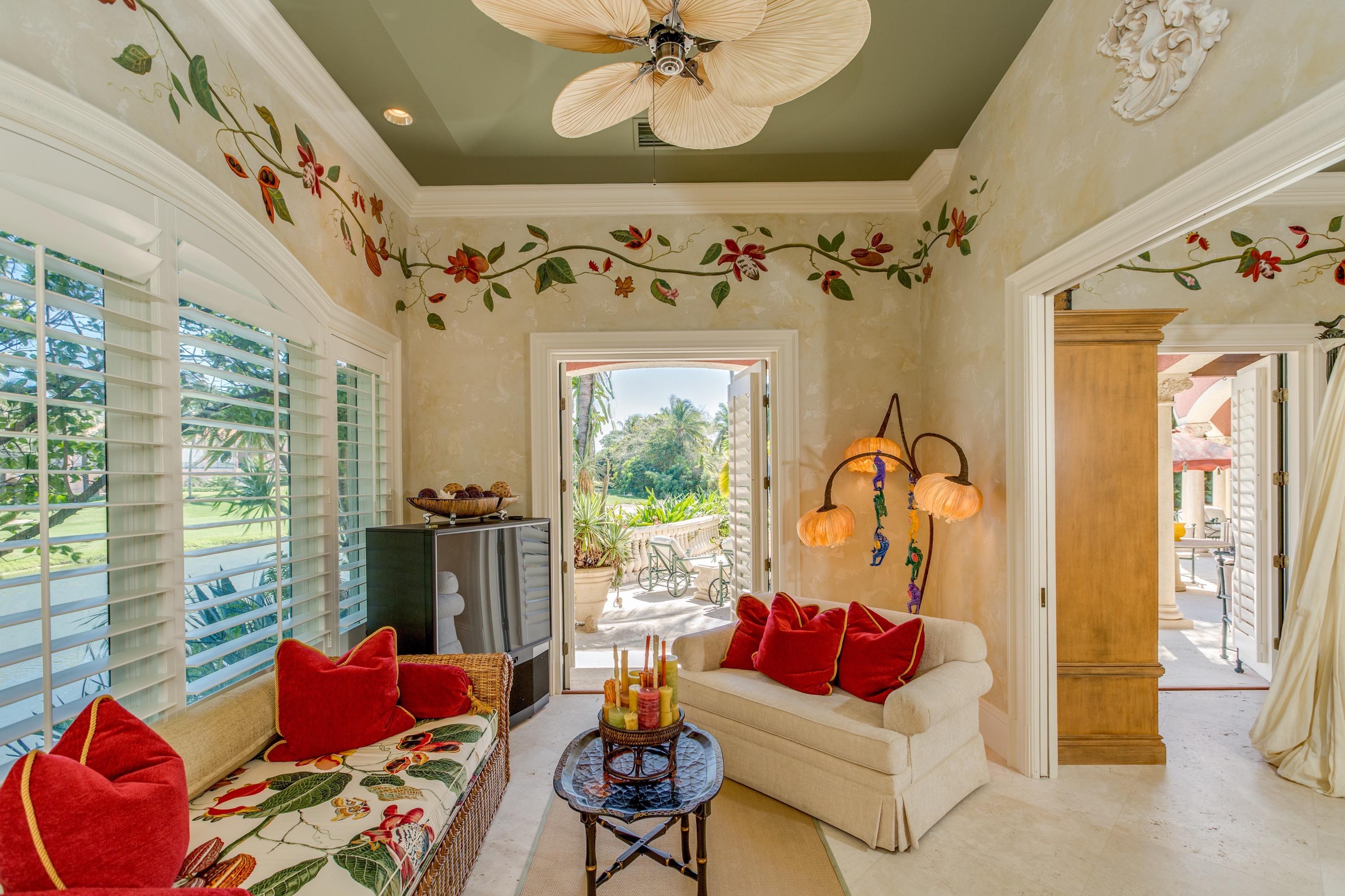 MIZNER LAKE ESTATES - Residential