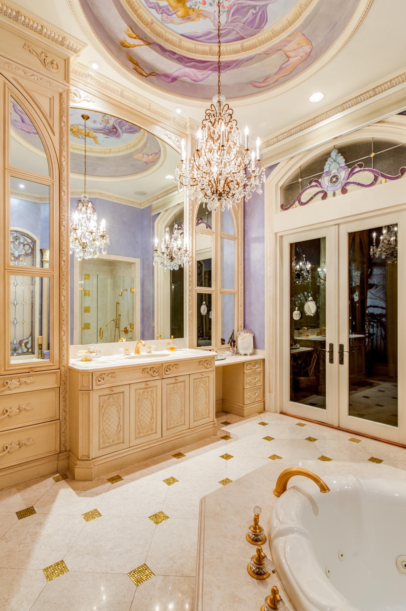 MIZNER LAKE ESTATES - Residential