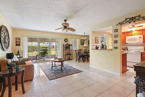 3186 Via Poinciana 110 Greenacres FL 33467