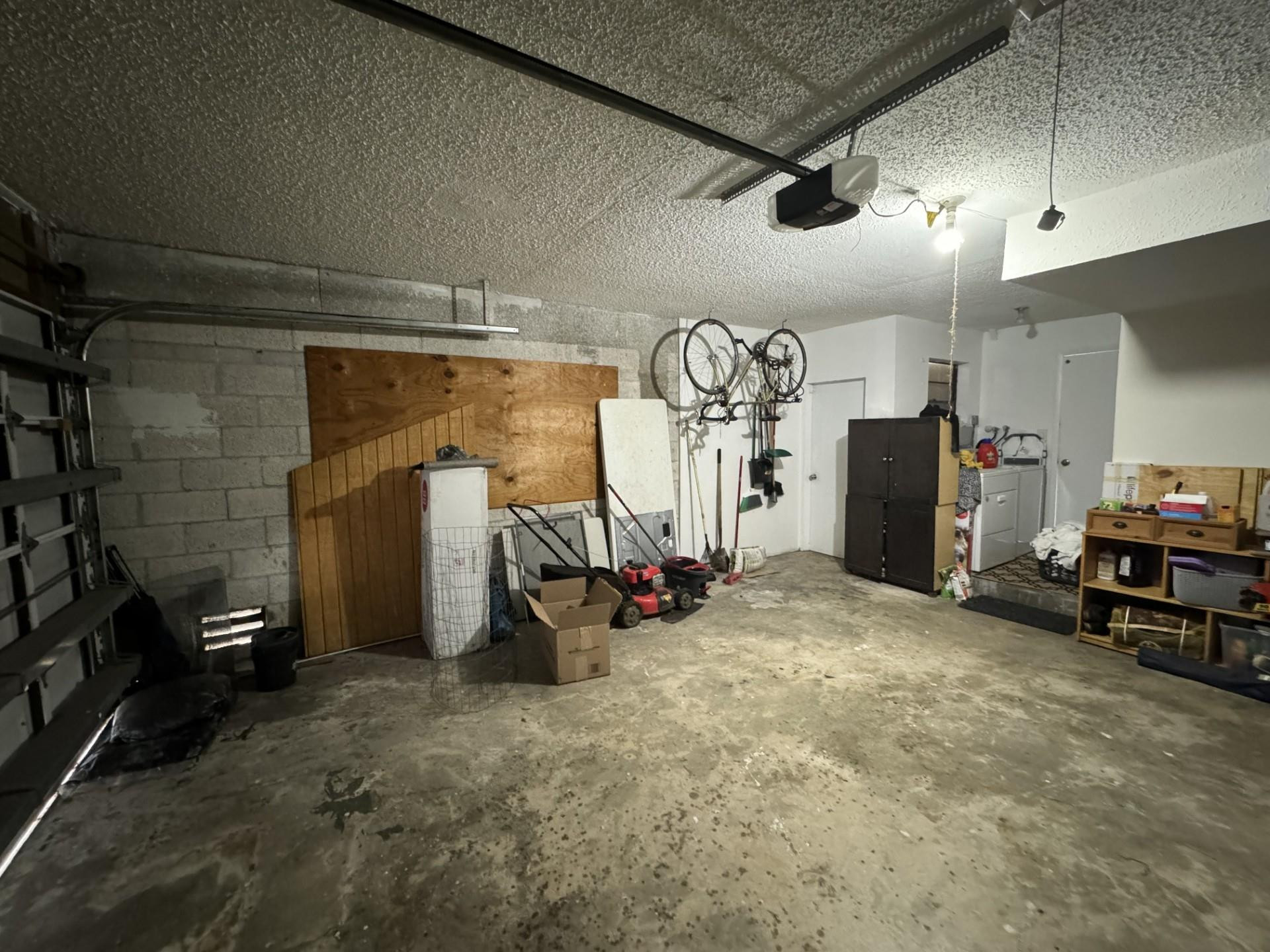 Briar Estates 90-5 B - Residential