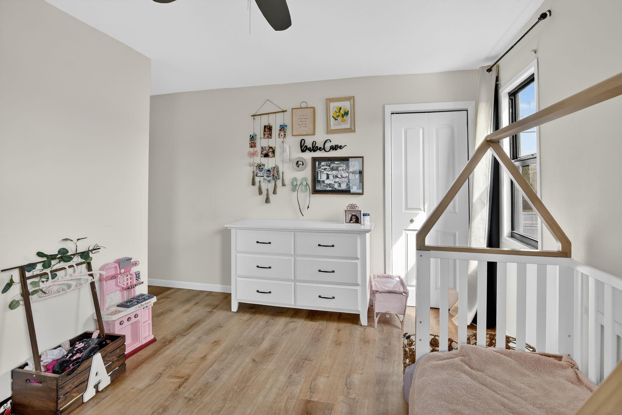 Briar Estates 90-5 B - Residential