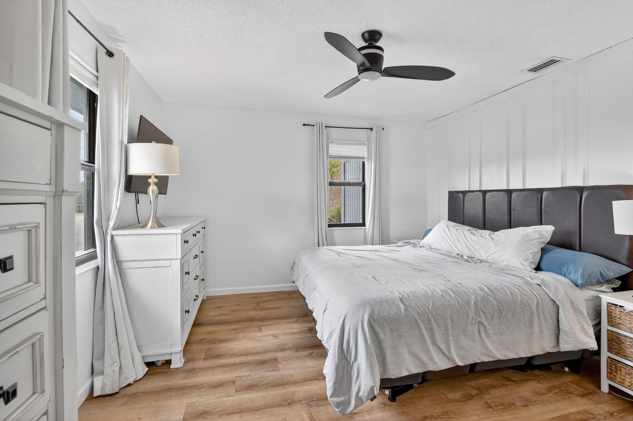 Briar Estates 90-5 B - Residential