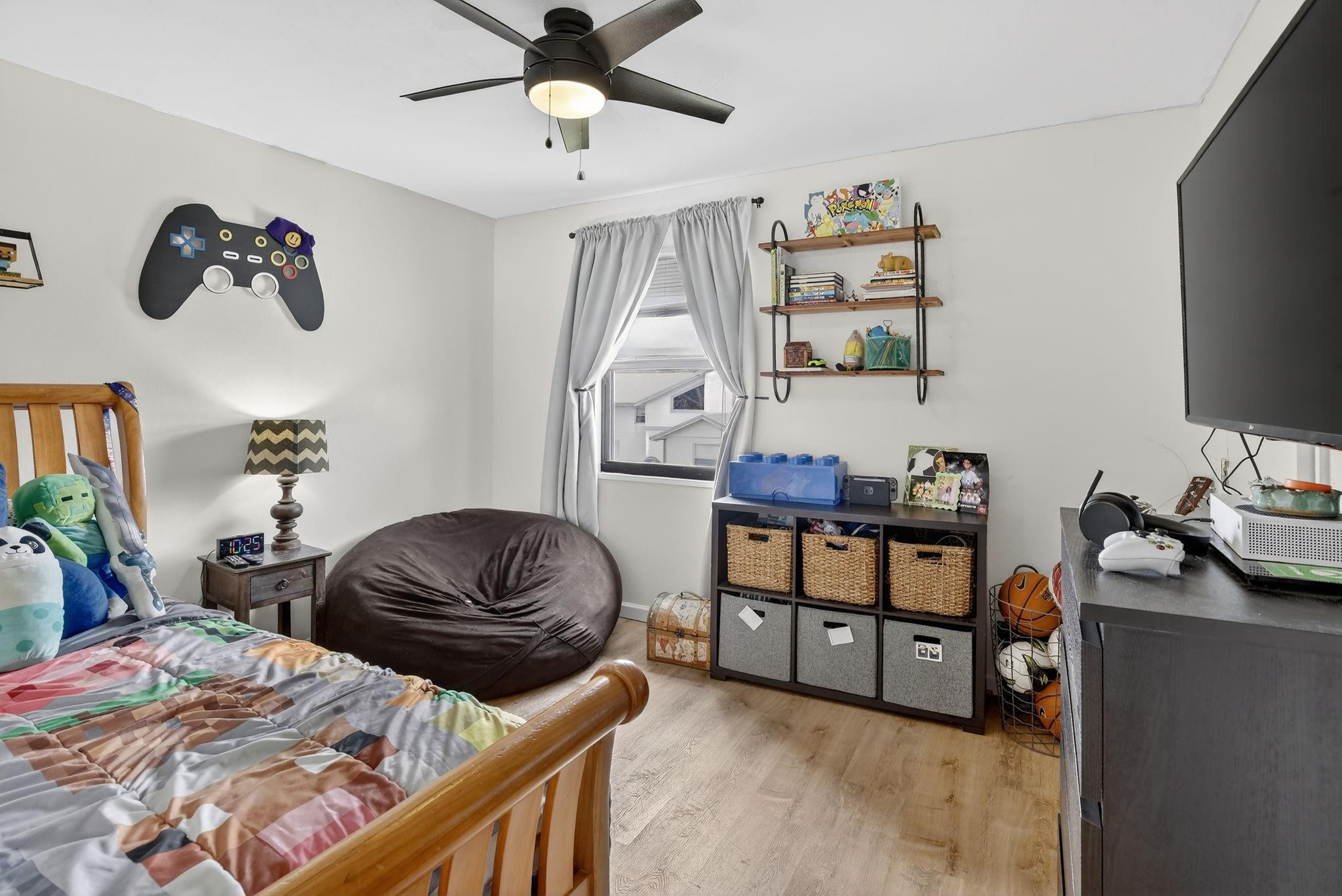 Briar Estates 90-5 B - Residential