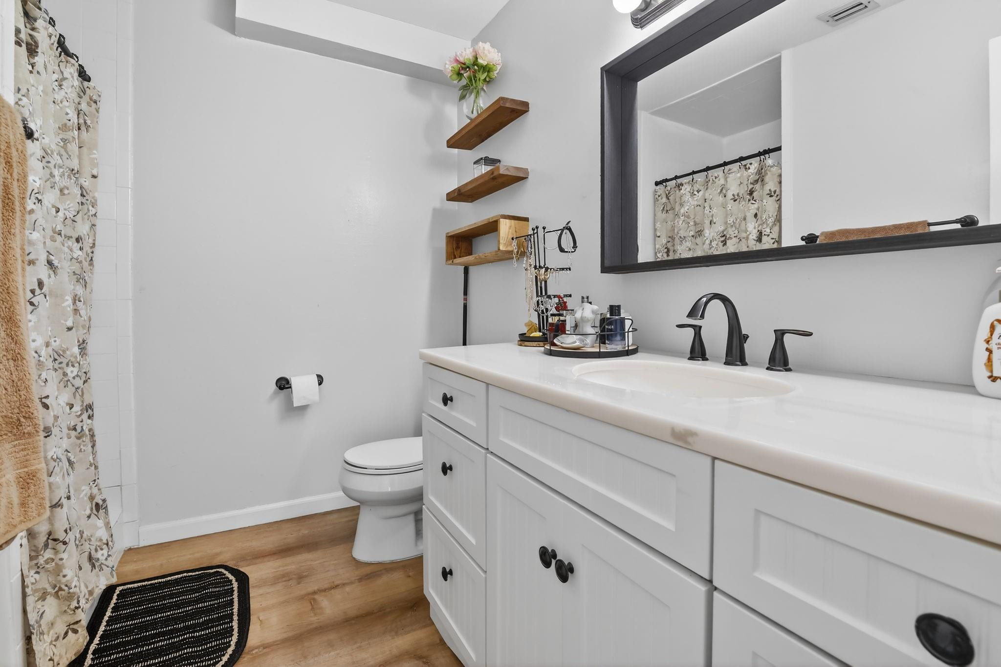 Briar Estates 90-5 B - Residential