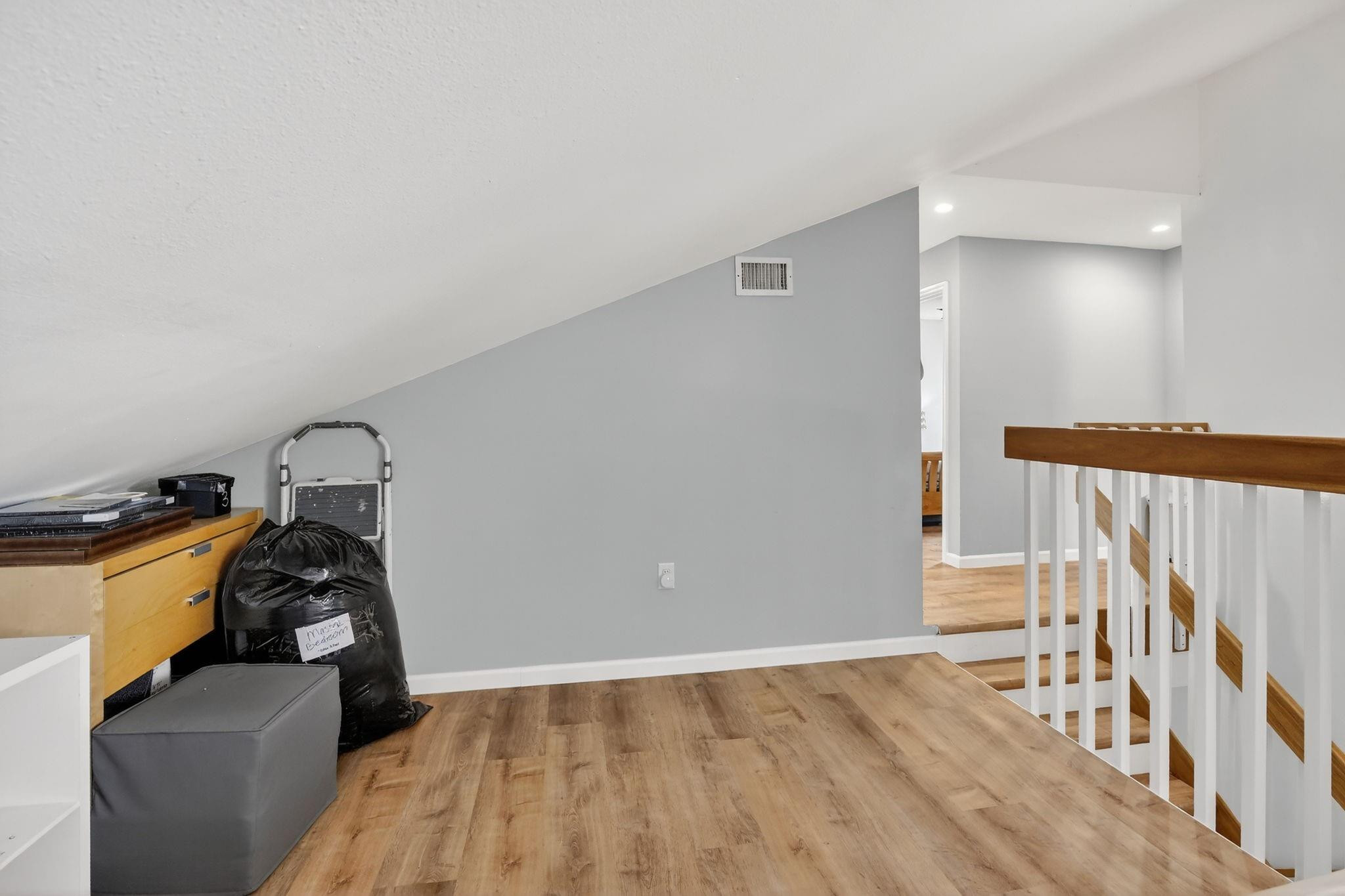 Briar Estates 90-5 B - Residential