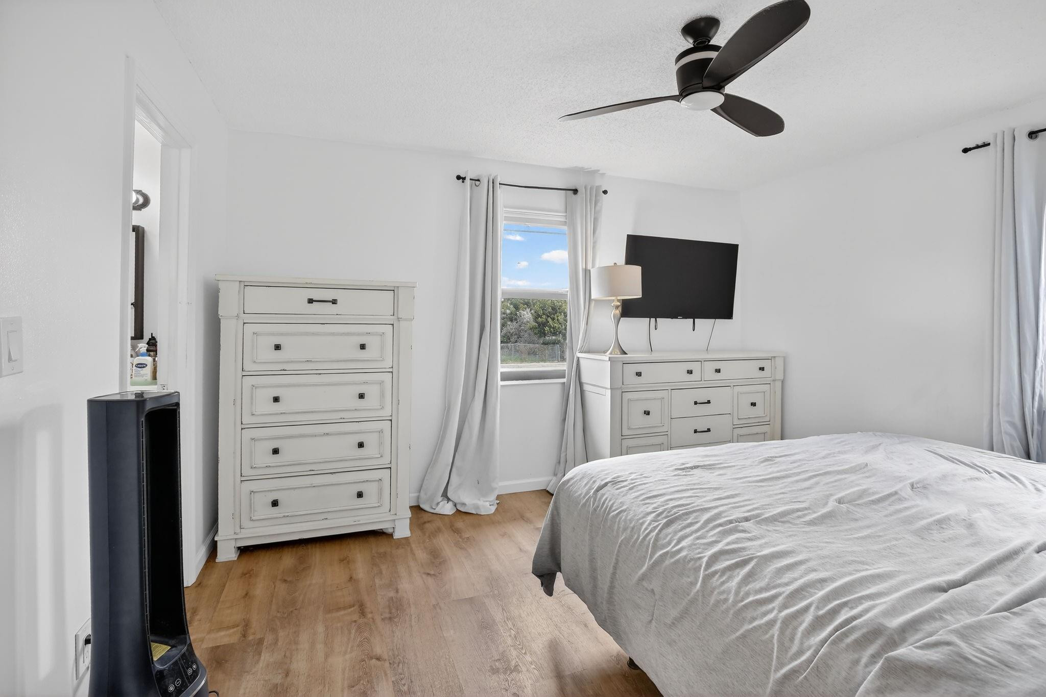 Briar Estates 90-5 B - Residential