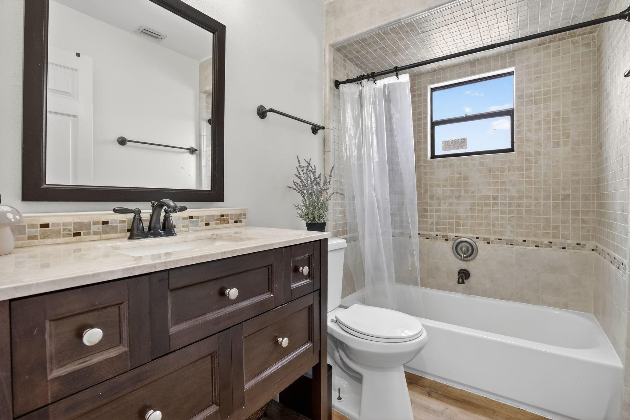 Briar Estates 90-5 B - Residential