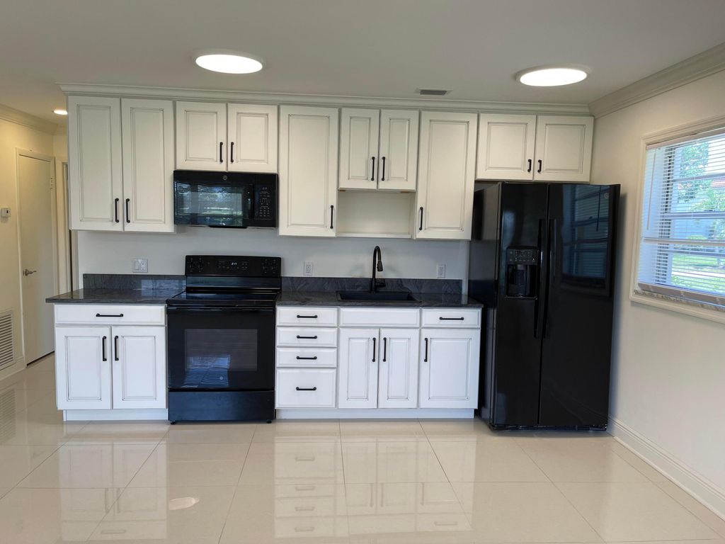 Photo of 1225 NW 21st Street NW #1505, Stuart, FL 34994 (MLS # B26030483)