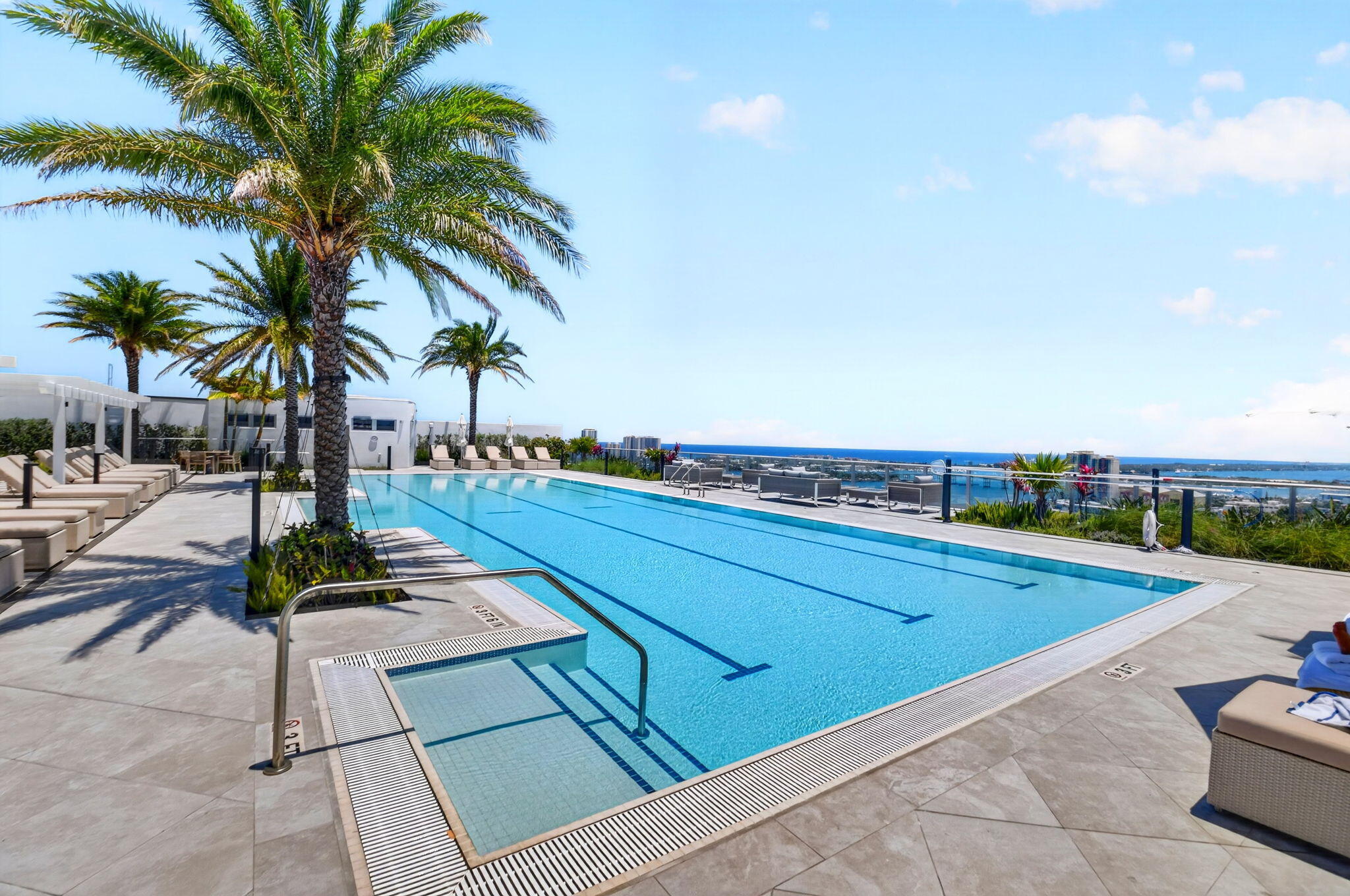 NAUTILUS 220 - Residential Lease