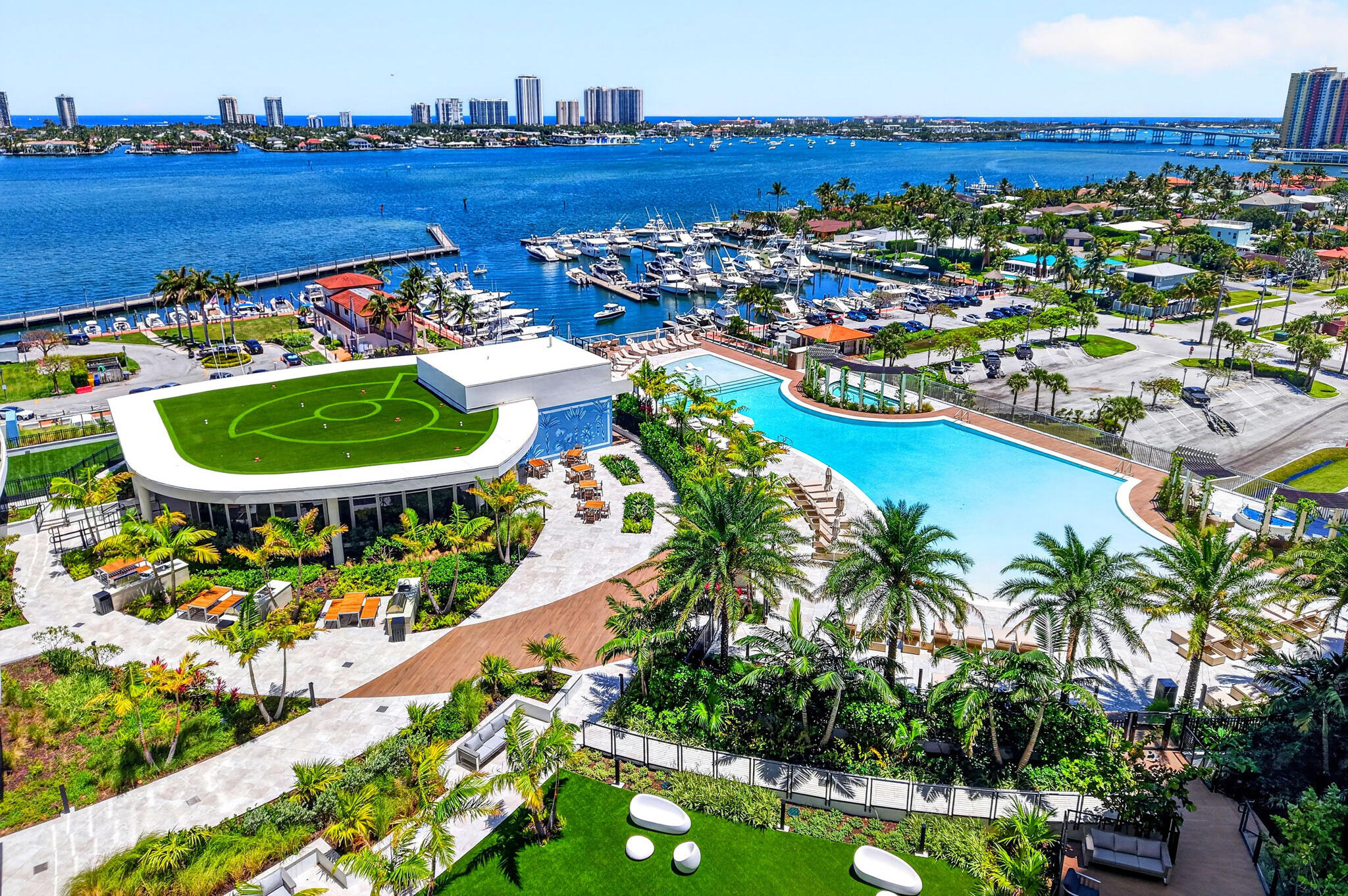 NAUTILUS 220 - Residential Lease