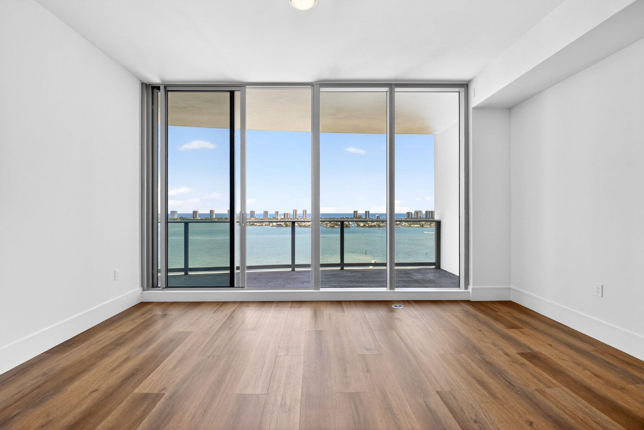 220 Lake Shore Drive 1808