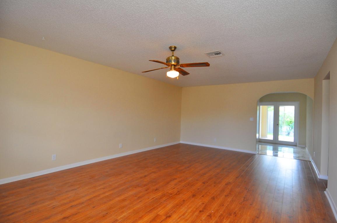 OCTOBER PARK - Residential