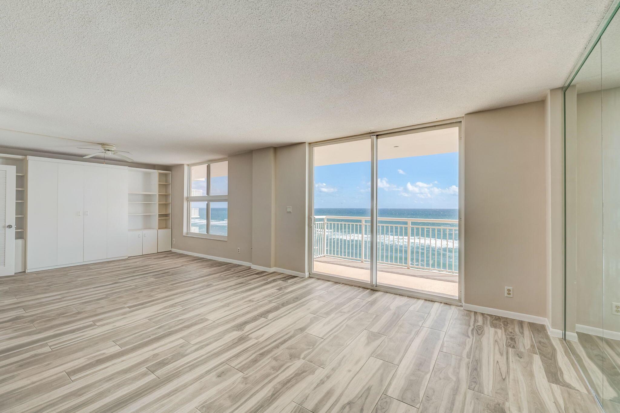 HILLSBORO LE BARON CONDO APTS - Residential