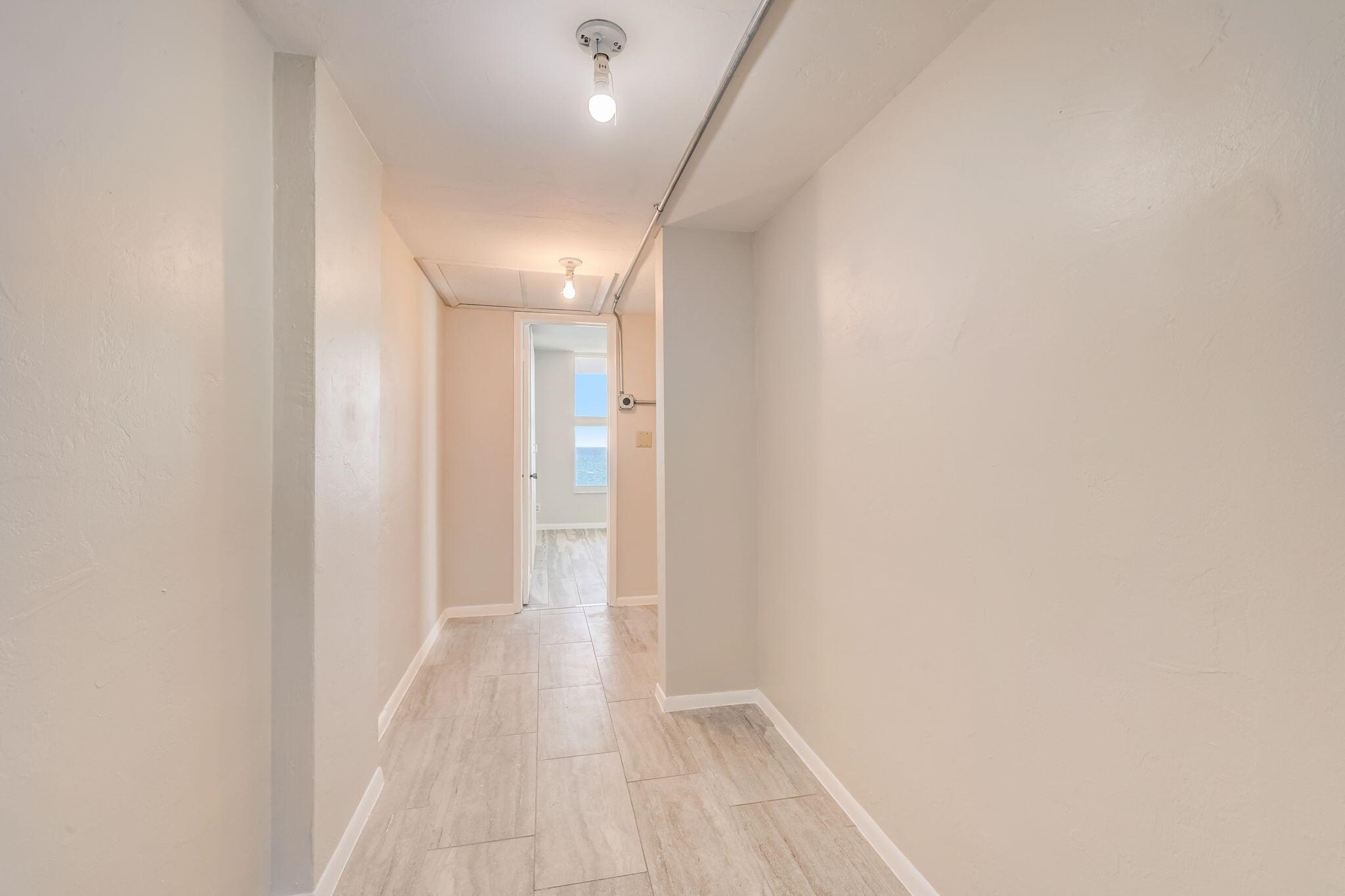 HILLSBORO LE BARON CONDO APTS - Residential