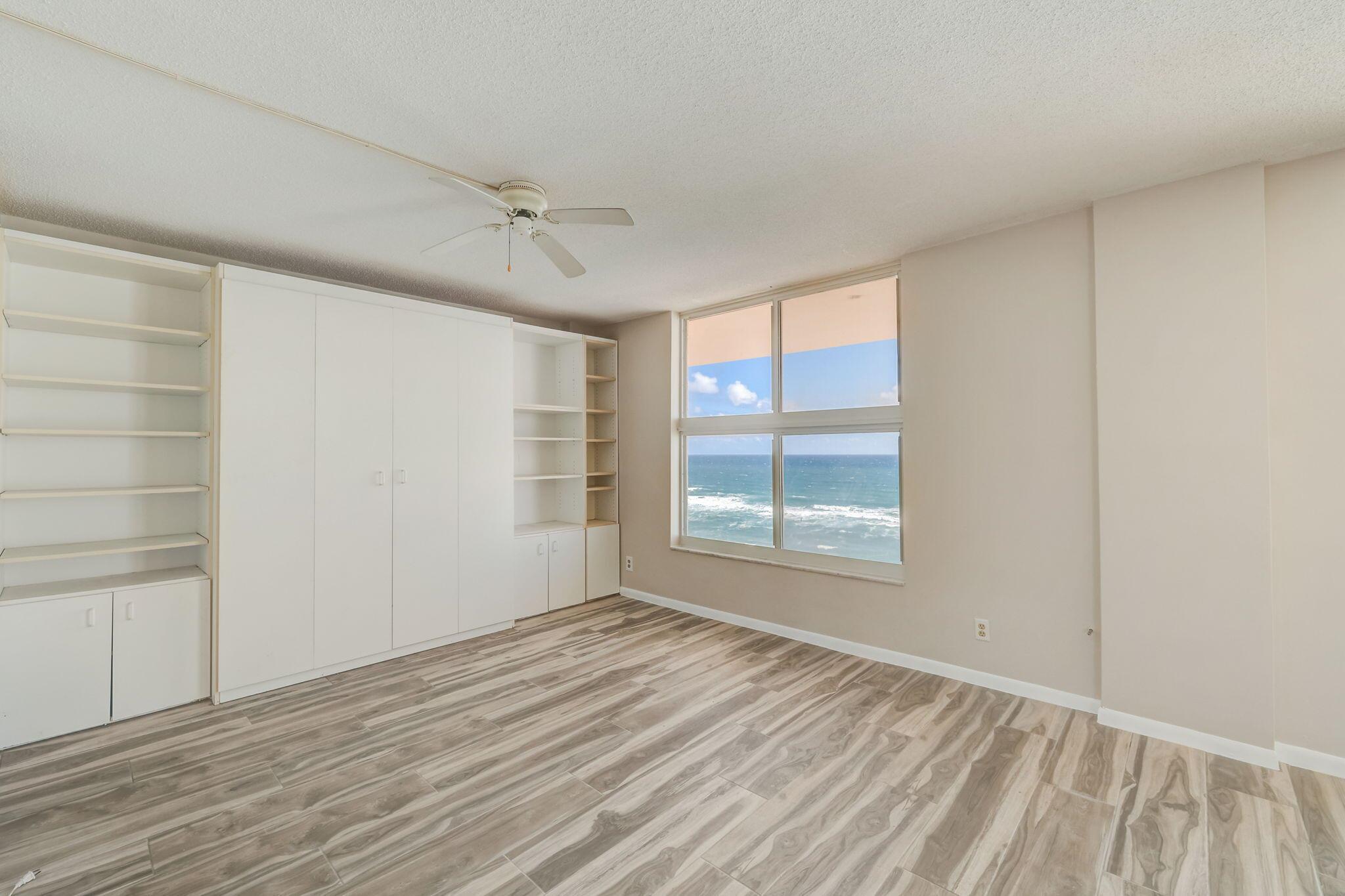 HILLSBORO LE BARON CONDO APTS - Residential