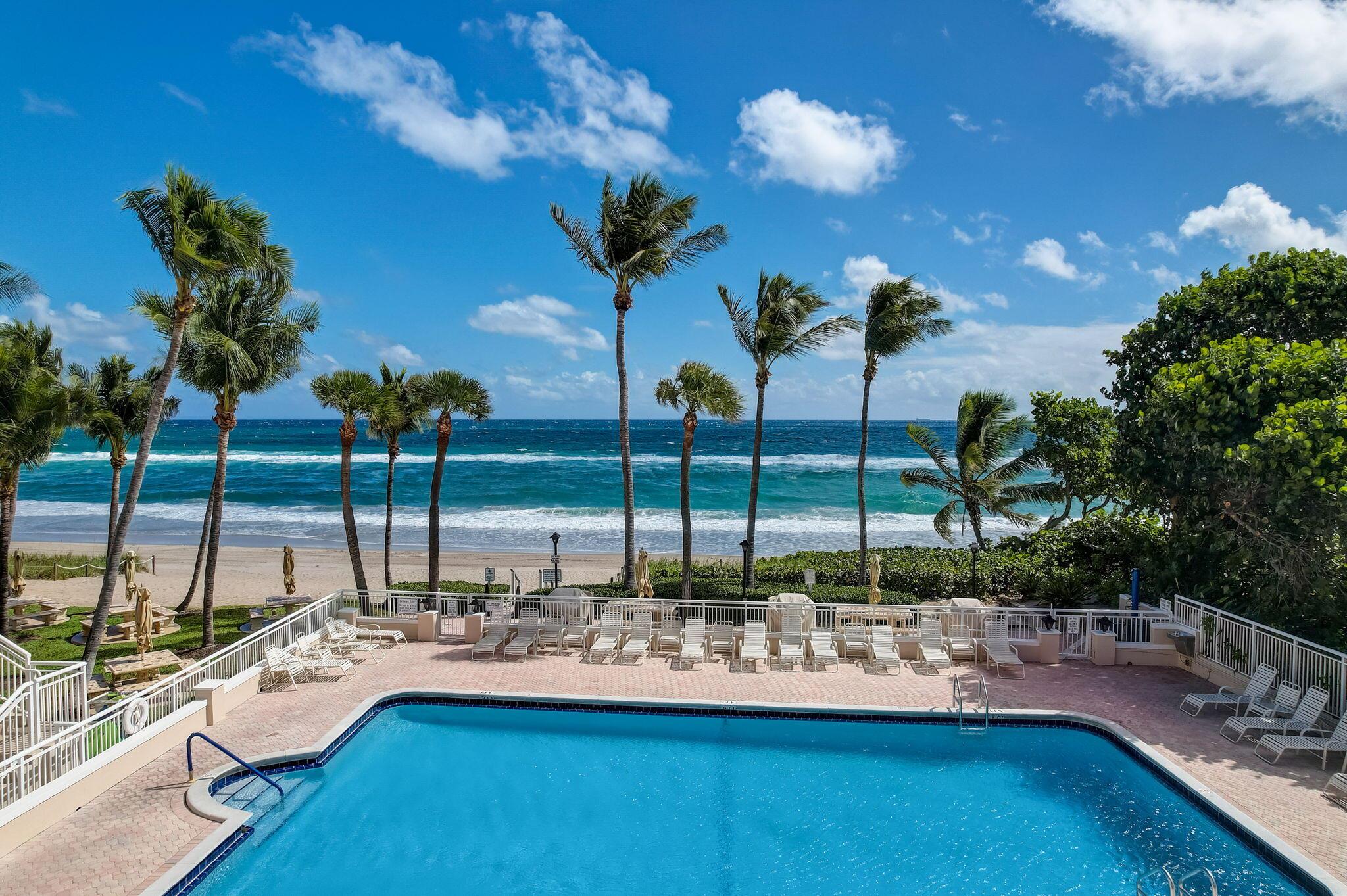 HILLSBORO LE BARON CONDO APTS - Residential