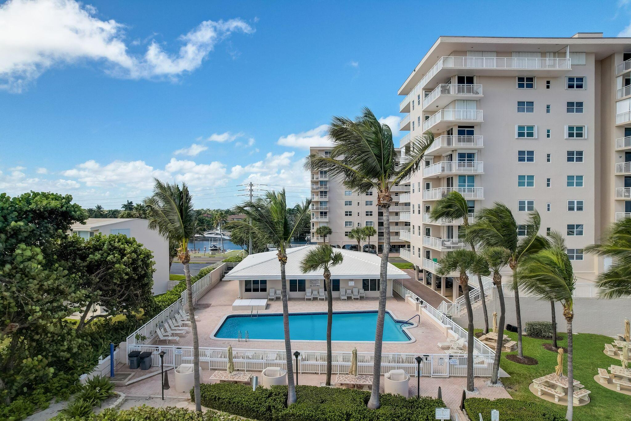 HILLSBORO LE BARON CONDO APTS - Residential