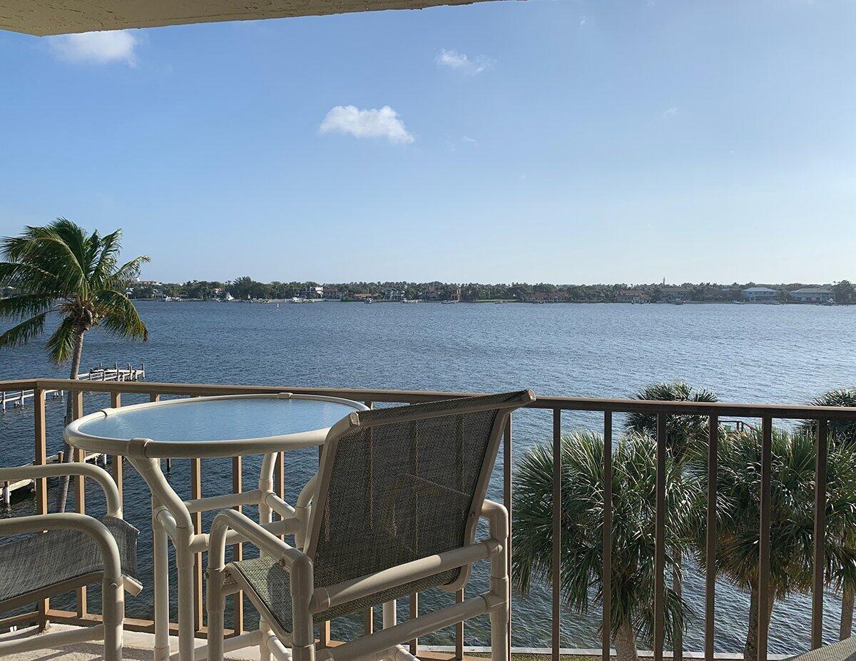 HIDDEN BANYAN CONDO - Residential