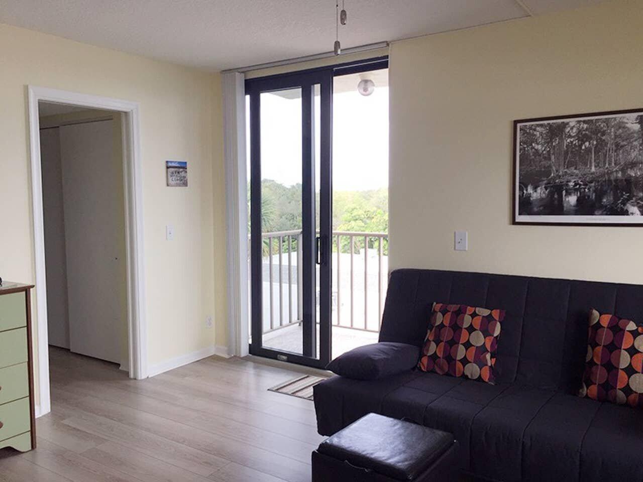 HIDDEN BANYAN CONDO - Residential