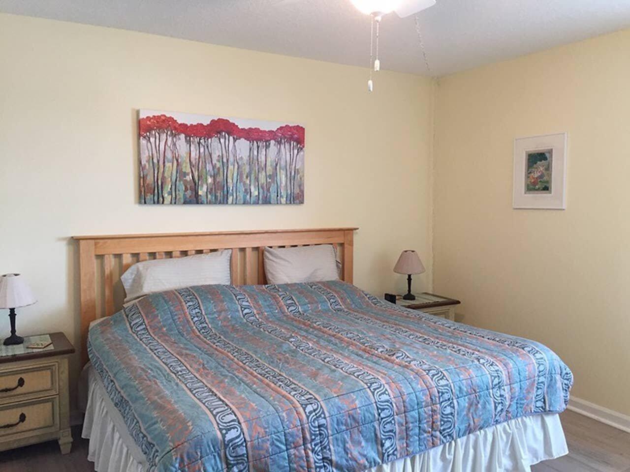 HIDDEN BANYAN CONDO - Residential