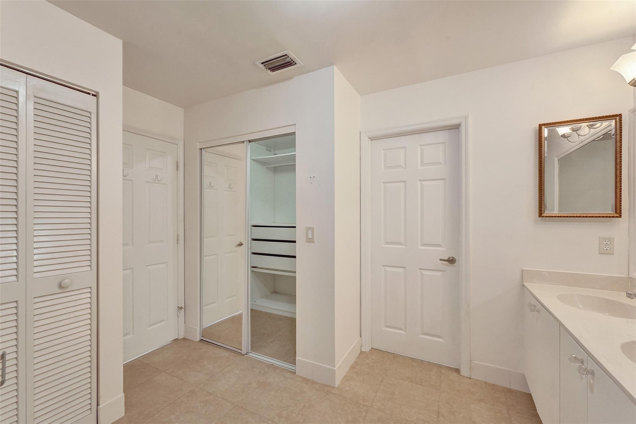 Sawgrass Preserve 157-4 B - Residential