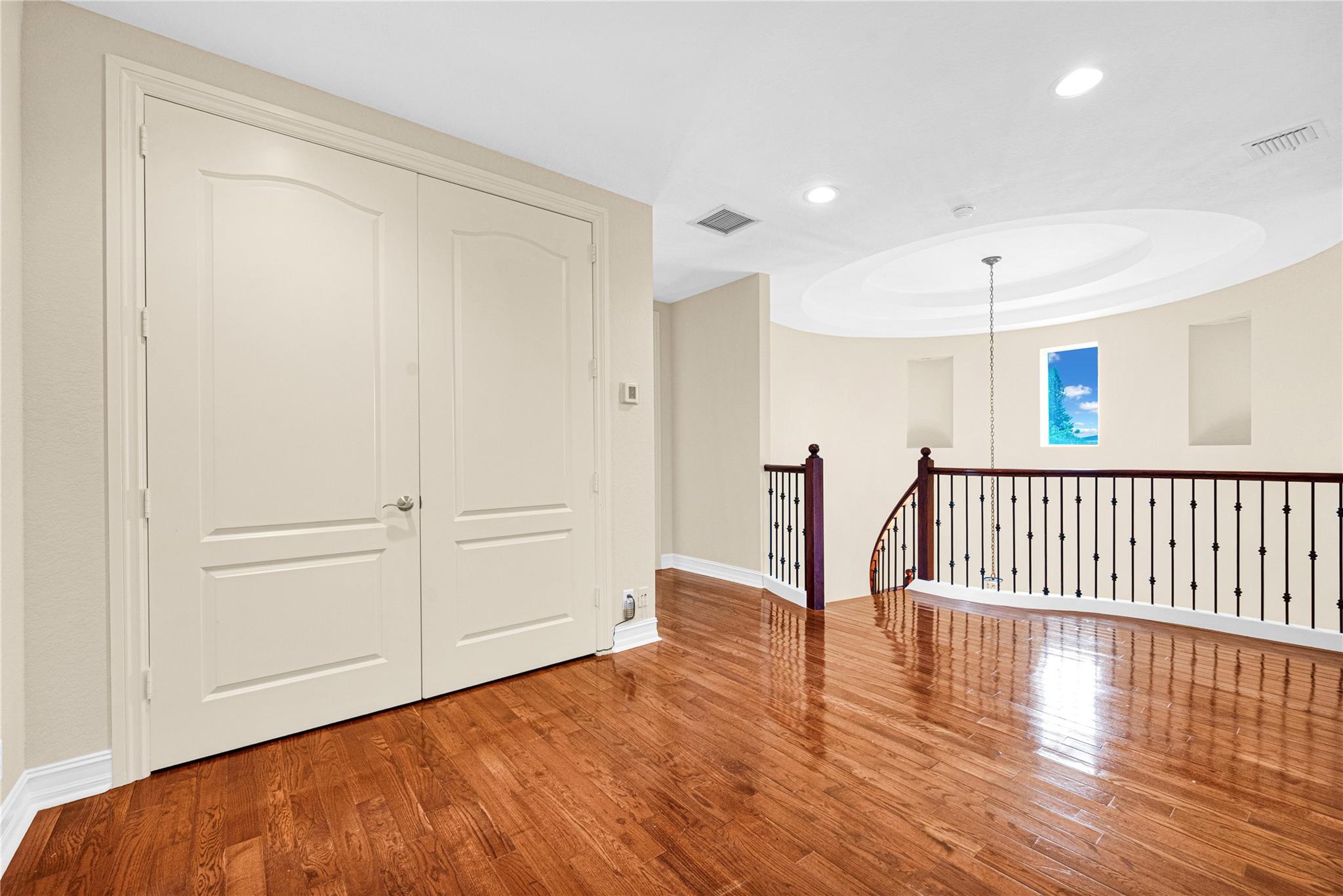 Thornhill Green - Residential