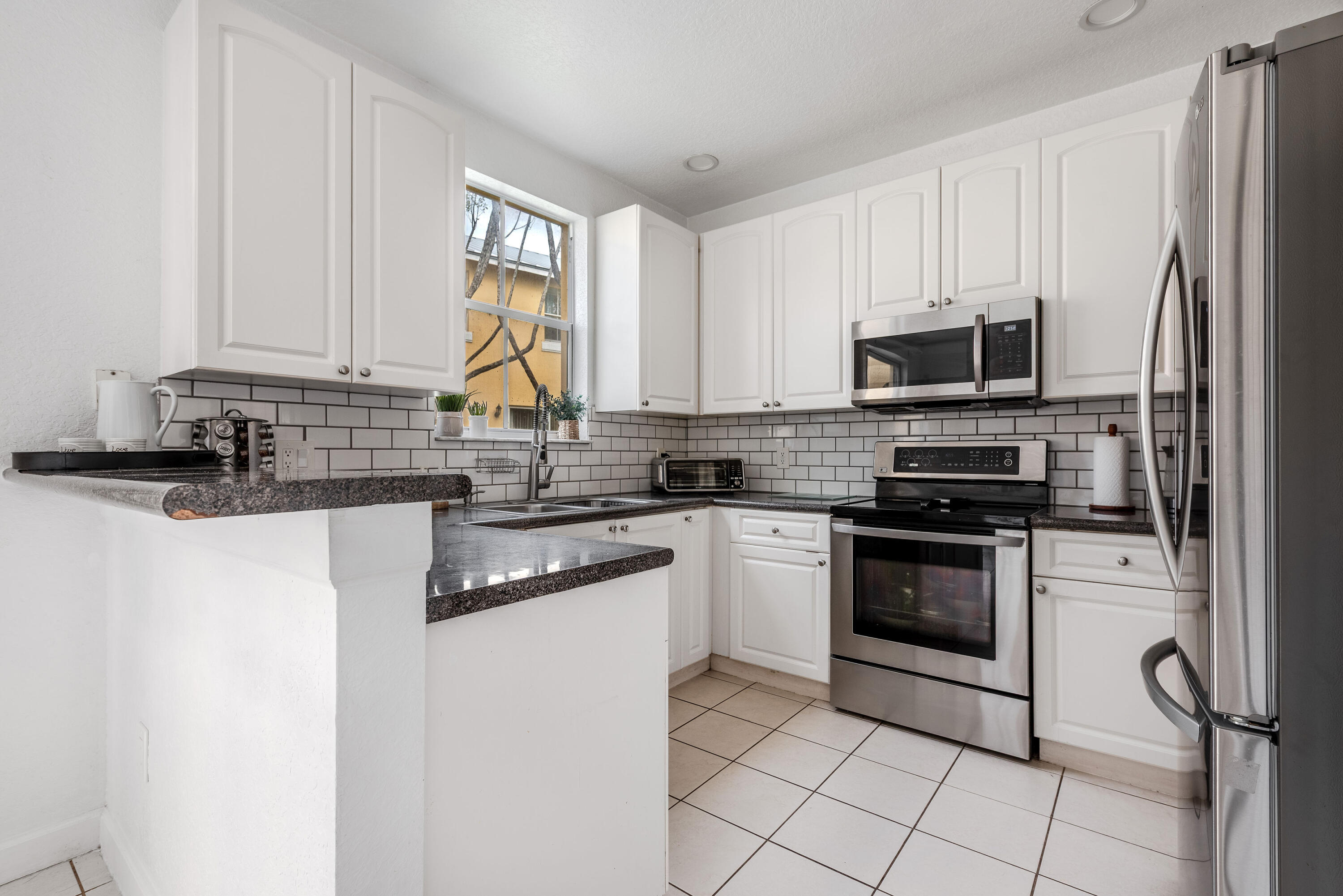 SHOMA VILLAS II AT ROYAL PALM CONDOIU - Residential