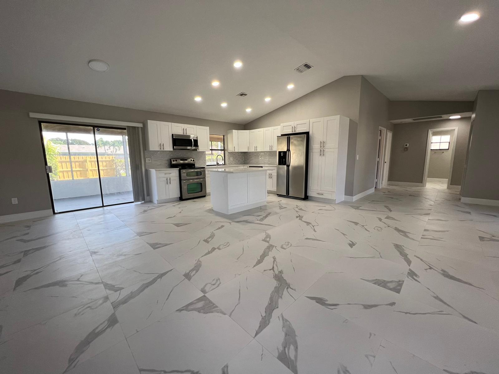 1289 Pinetta Circle