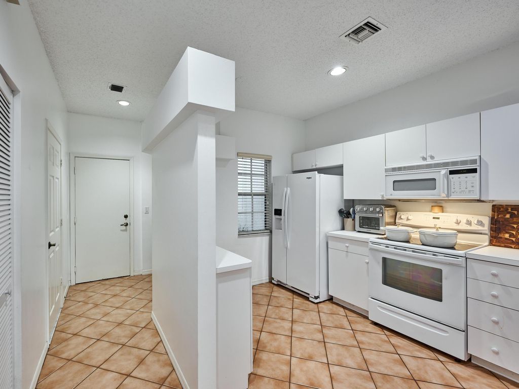 Photo of 5121 Sabal Gardens Lane #2, Boca Raton, FL 33487 (MLS # R11164159)