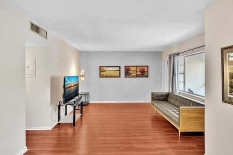 Tiny photo for 100 Royal Palm Way #303, Boca Raton, FL 33432 (MLS # B26030104)