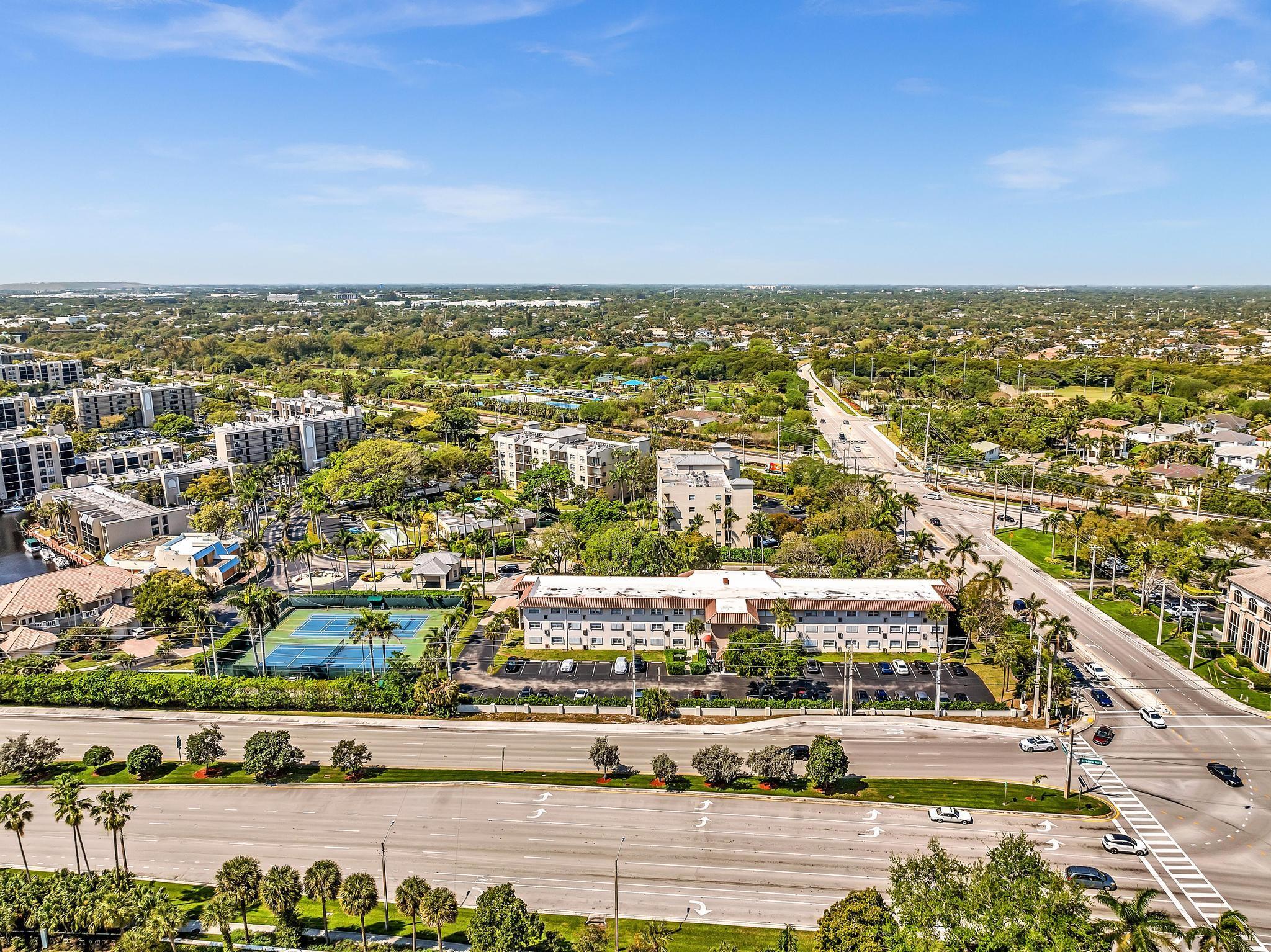 BOCA ROYAL APTS COND BLDG B - Residential