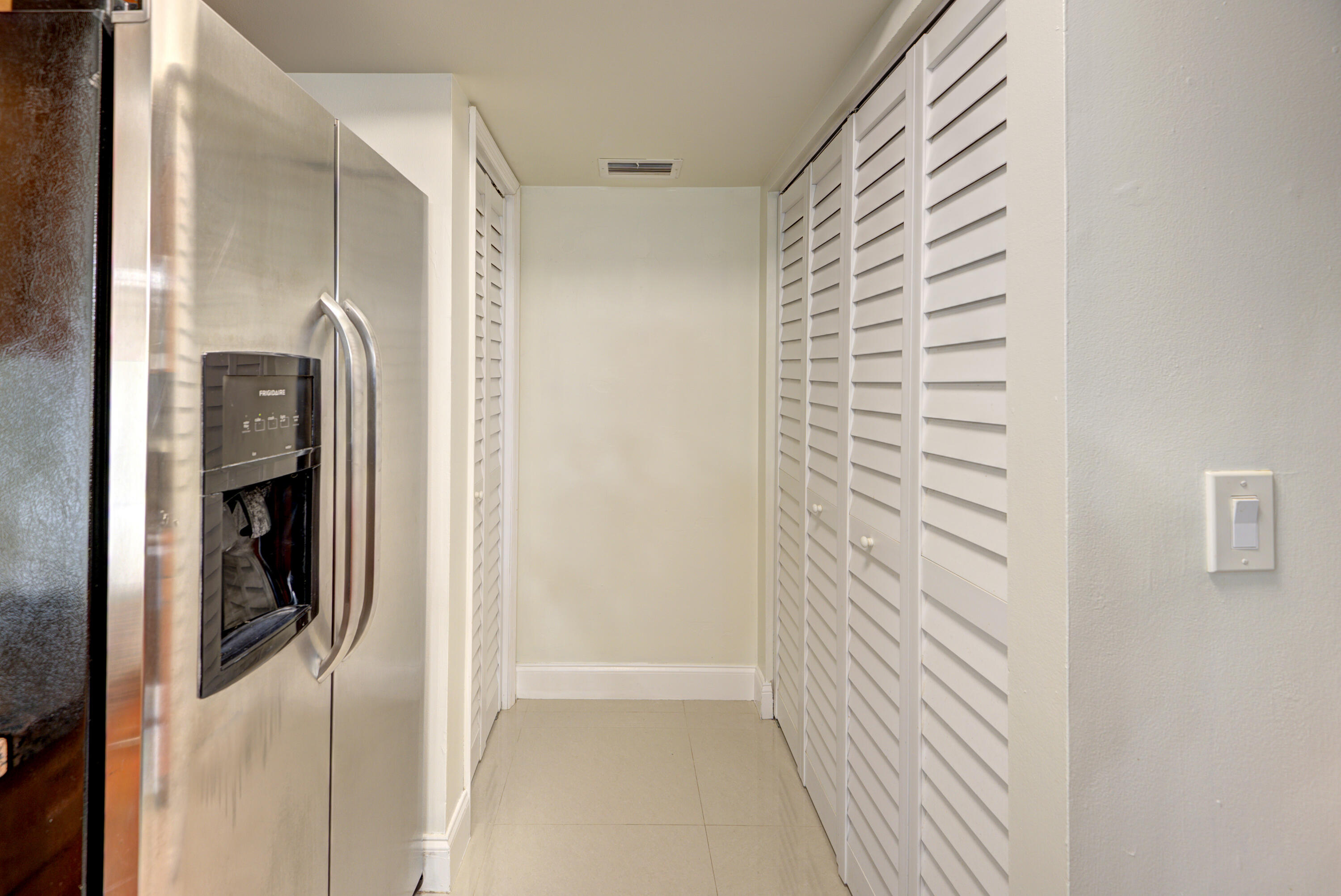 VISCONTI CONDO - Residential