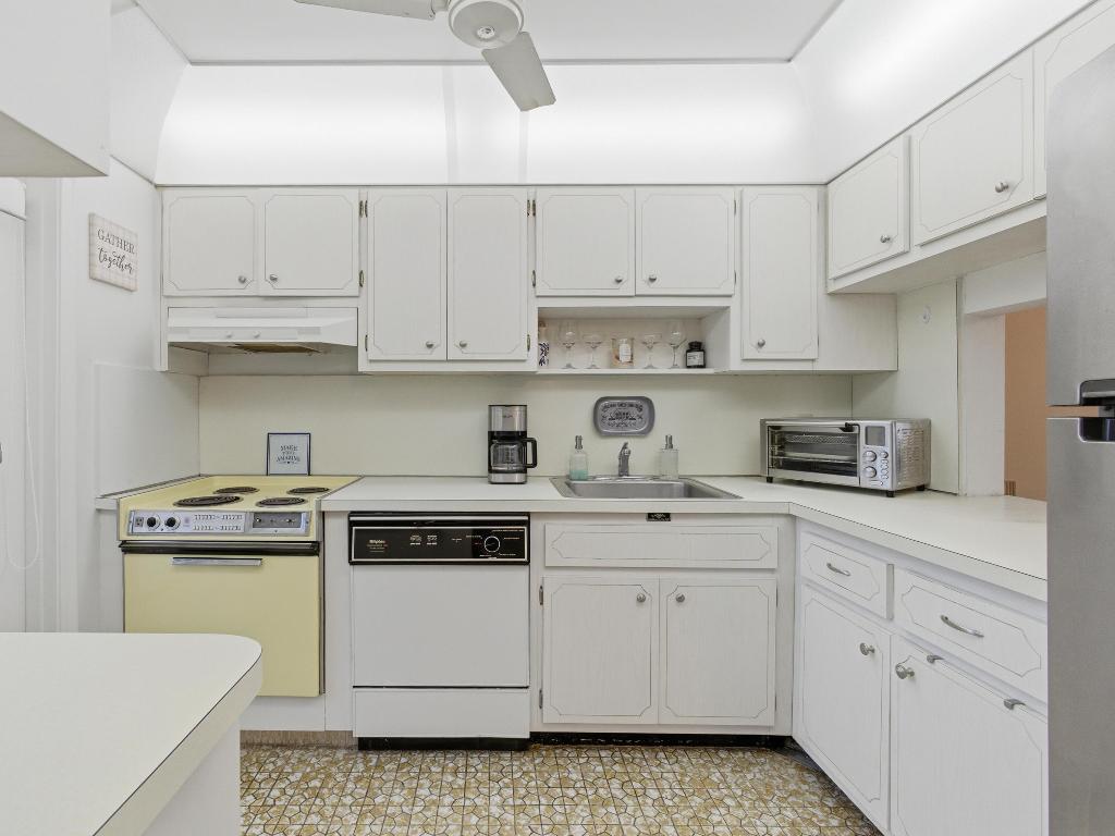 BOCA VERDE EAST CONDO - Residential