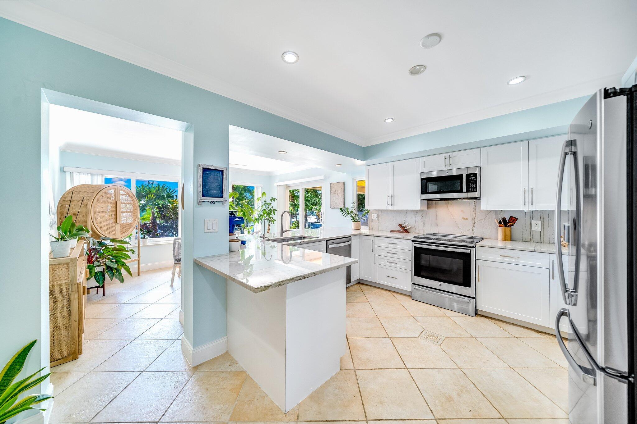 VENETIAN ISLES 2ND SEC - Residential
