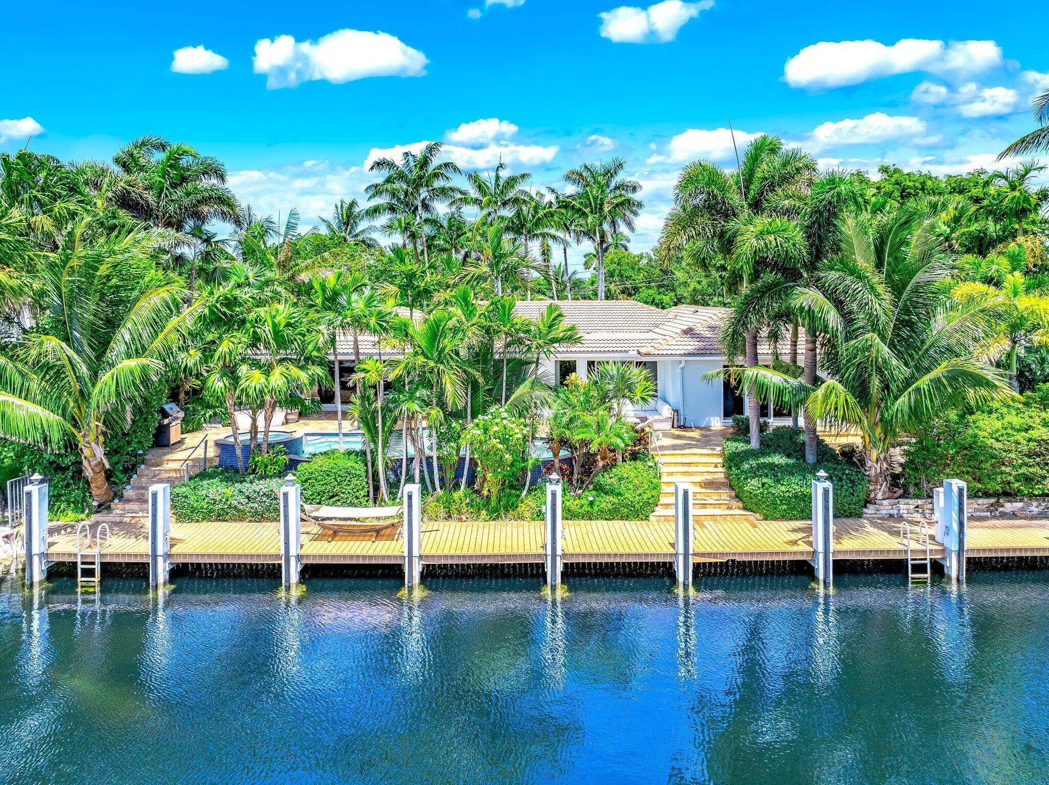 VENETIAN ISLES 2ND SEC - Residential