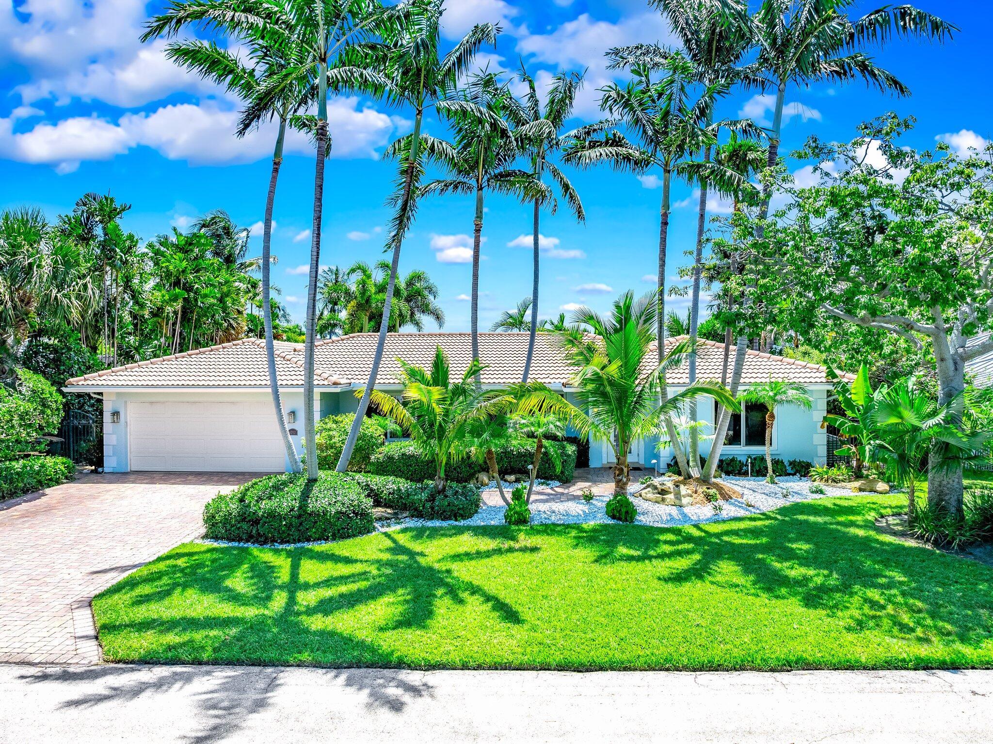 VENETIAN ISLES 2ND SEC - Residential
