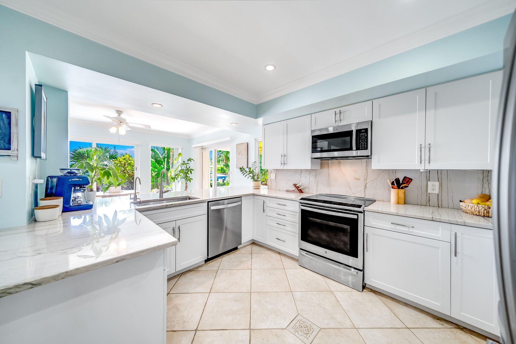 VENETIAN ISLES 2ND SEC - Residential